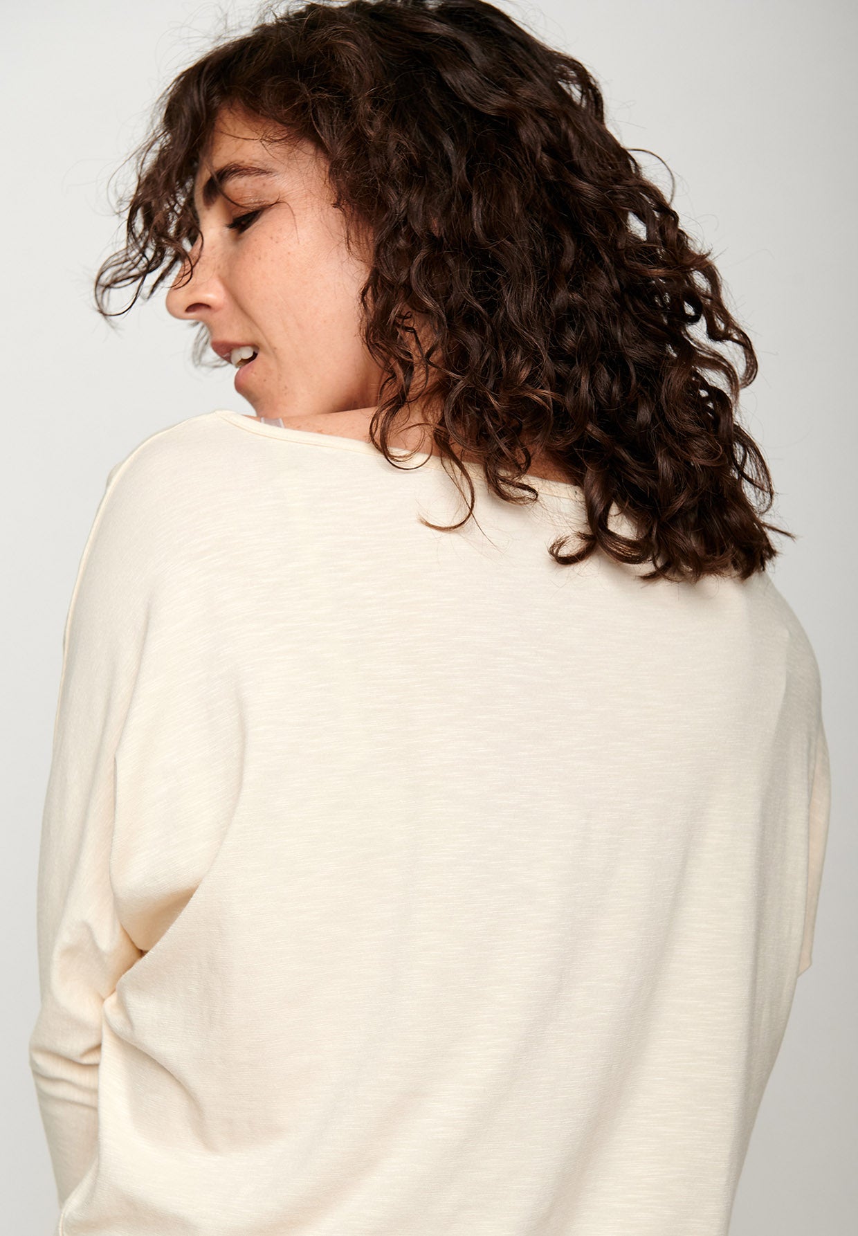 Sand: Lässiges Longsleeve aus Bambus Mix für Damen [20395]