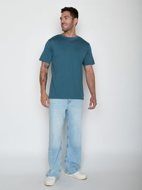 Tidal Blue: Lässiges Oversize-T-Shirt aus Bio-Baumwolle für Herren [20440]