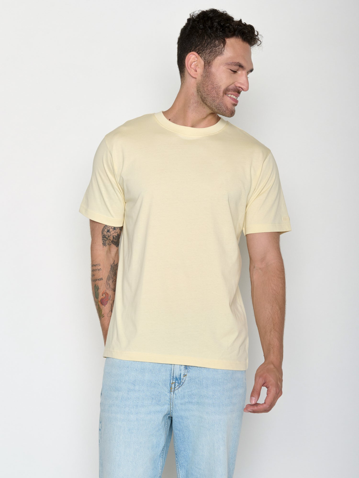 Vanilla Ice: Lässiges Oversize-T-Shirt aus Bio-Baumwolle für Herren [20444]