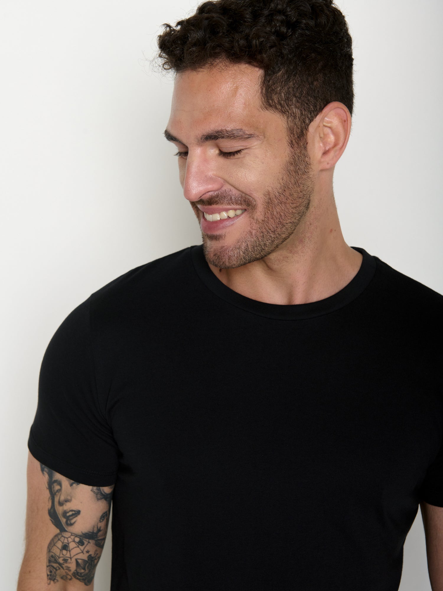 Schwarz:  Sportliches T-Shirt aus Bio-Baumwolle für Herren [20451]