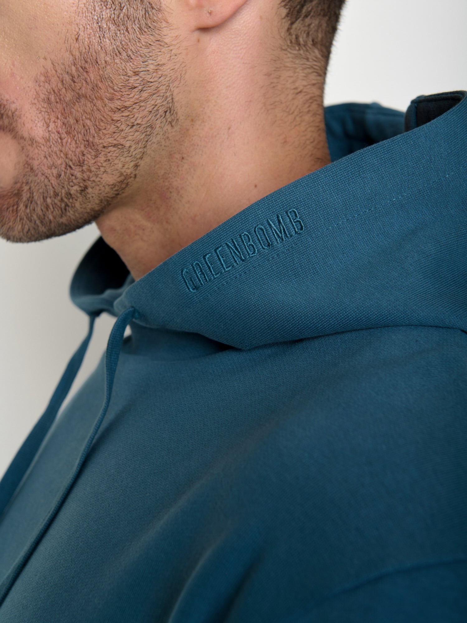 Tidal Blue: Gemütlicher Hoodie aus Bio-Baumwolle für Herren [20511]
