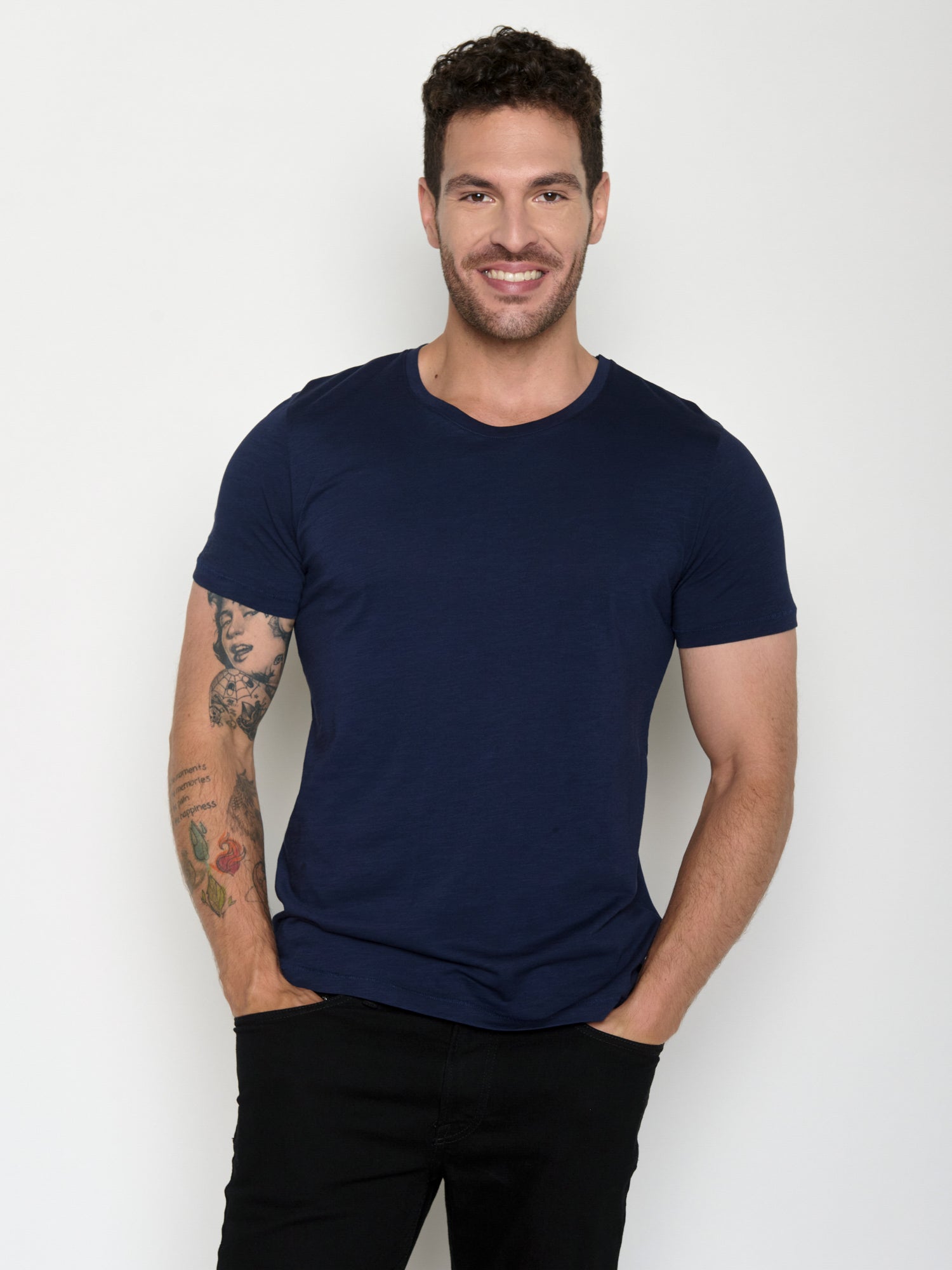 Navy: Lässiges T-Shirt aus Bio-Baumwolle für Herren [20529]