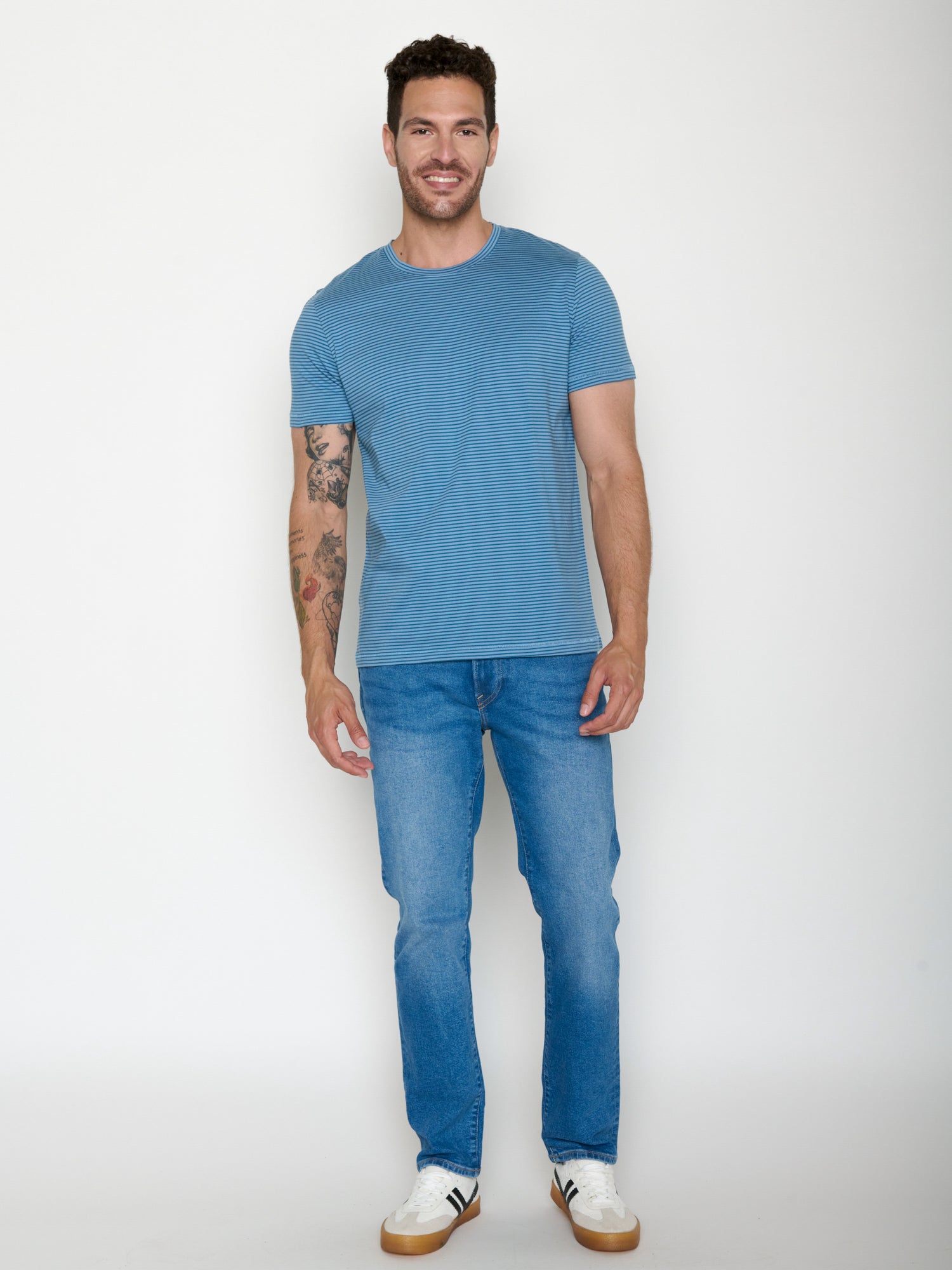 Tide Stripes: Sportliches T-Shirt aus Bio-Baumwolle für Herren [20541]