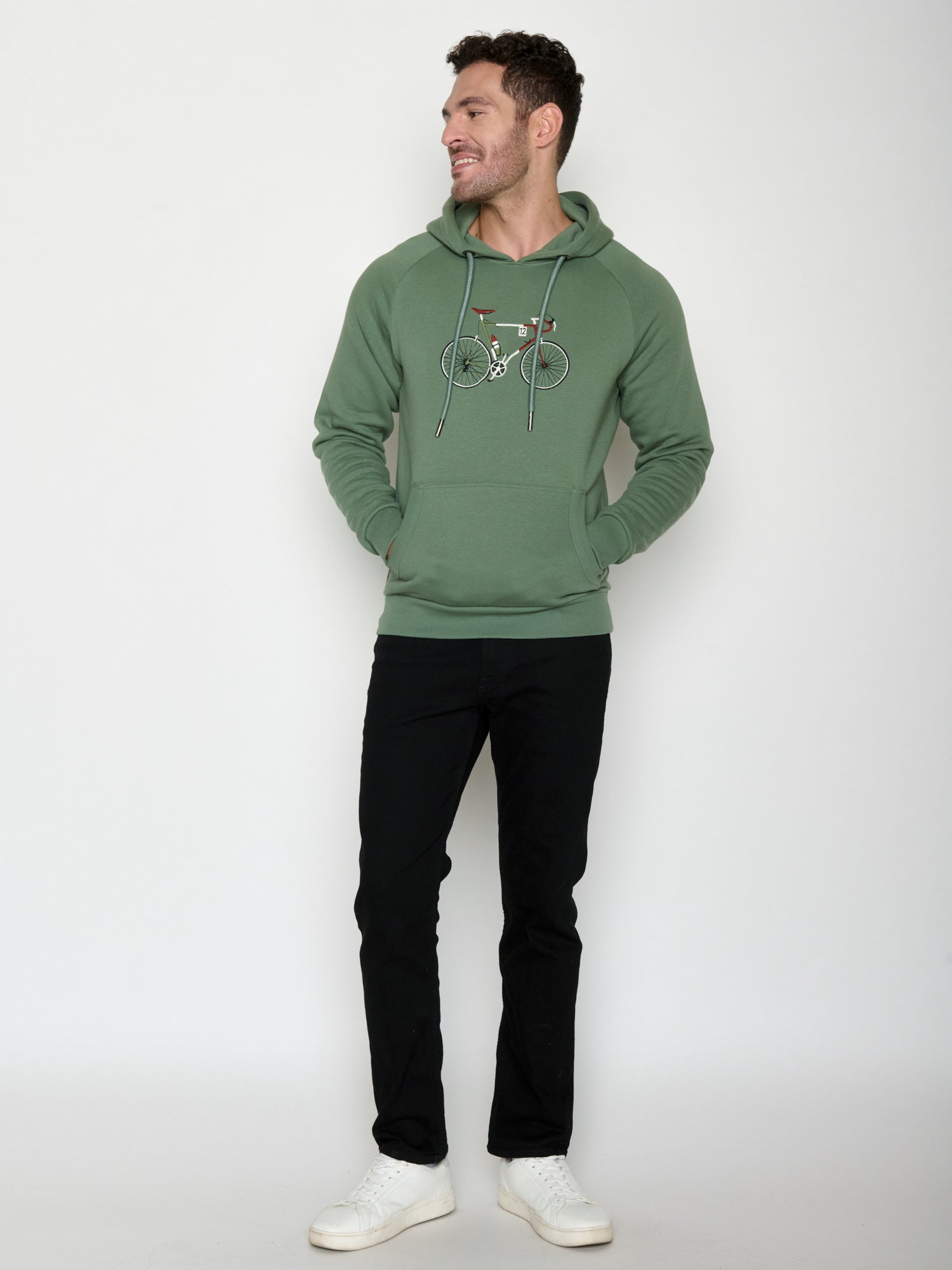 Soft Sage: Hoodie aus Bio-Baumwolle mit Raglan-Arm für Herren [20629]