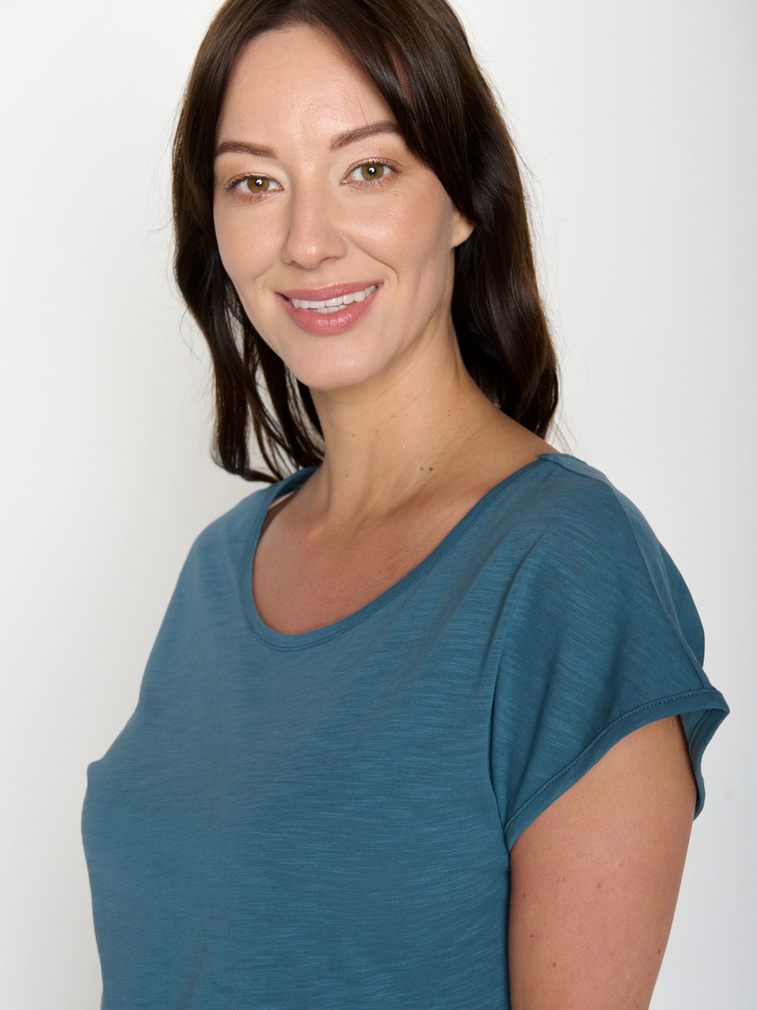 True Blue: Lässiges T-Shirt aus Bio-Baumwolle für Damen [20680]