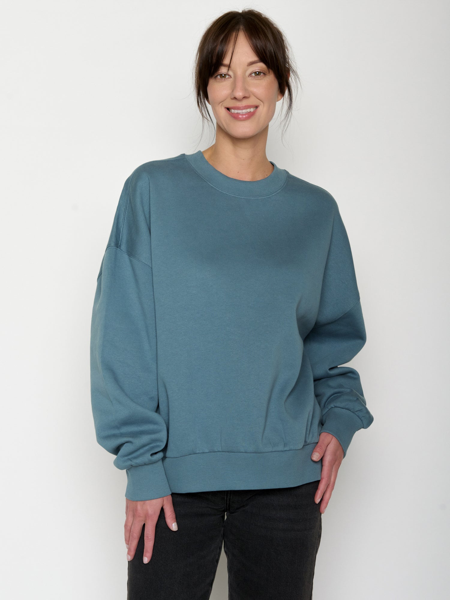 Vintage Blue: Lässiges Sweatshirt aus Bio-Baumwolle für Damen [20704]