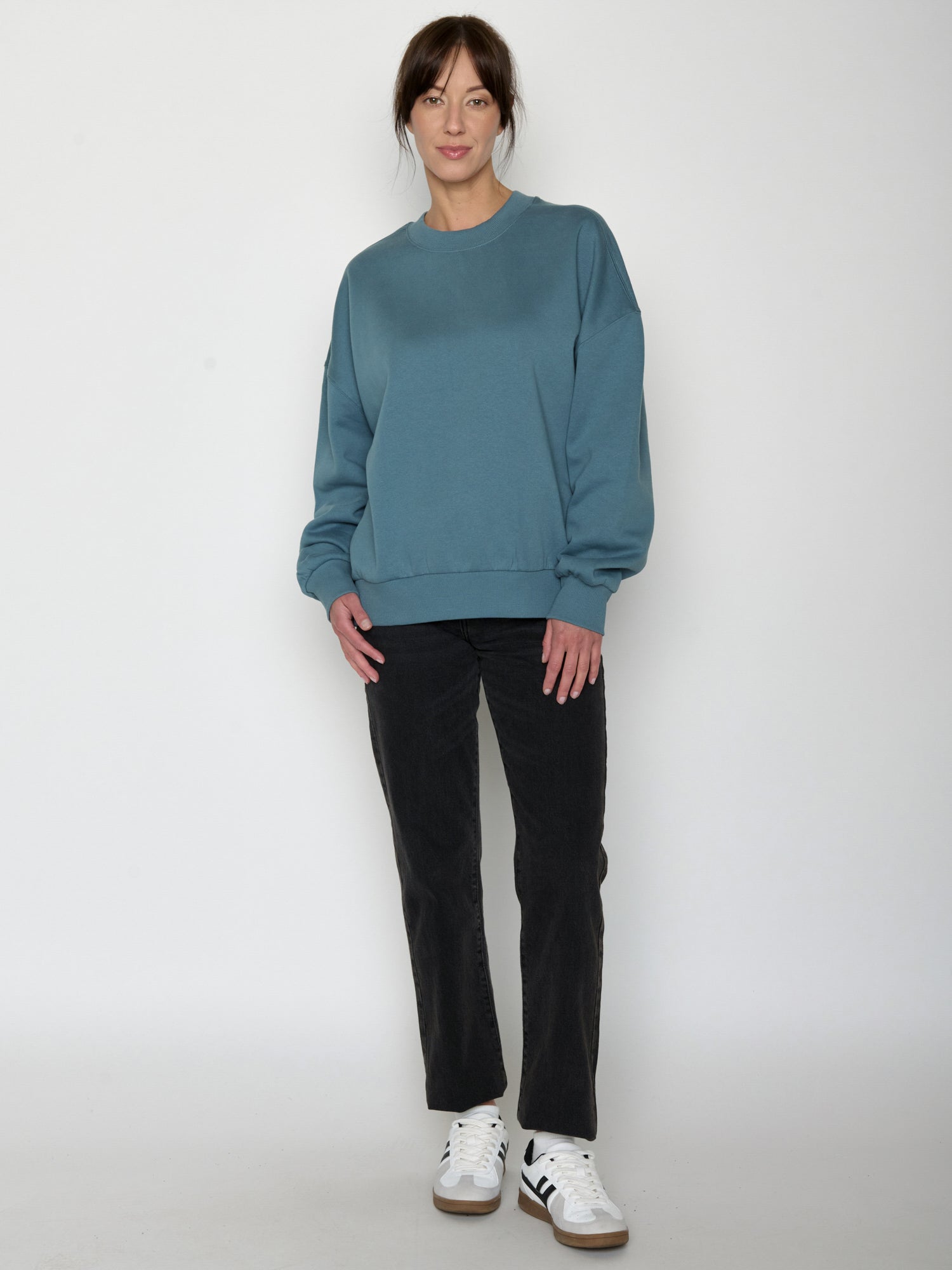Vintage Blue: Lässiges Sweatshirt aus Bio-Baumwolle für Damen [20706]