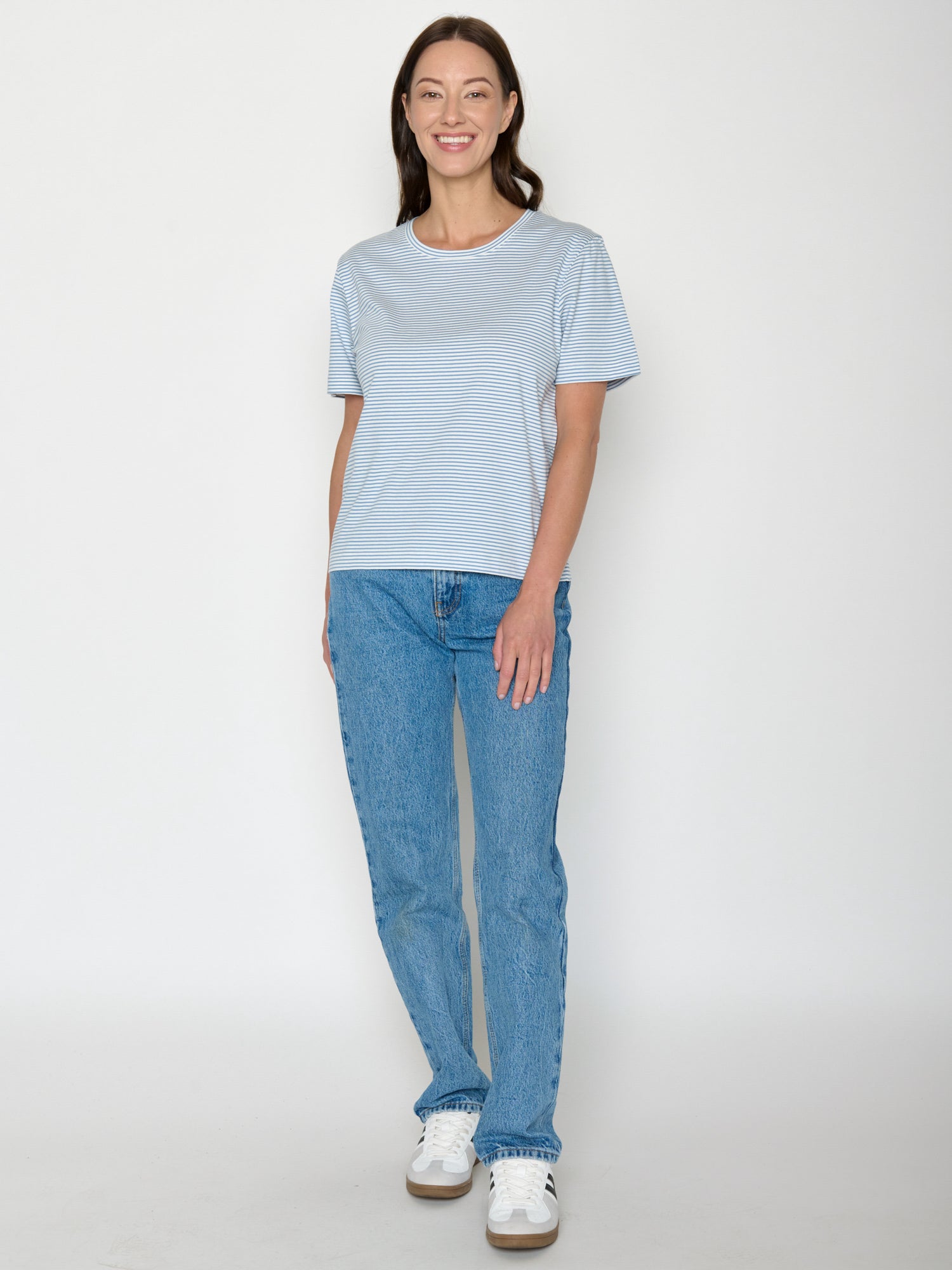 Glacier Stripes: Kastiges T-Shirt aus Bio-Baumwolle für Damen [20823]