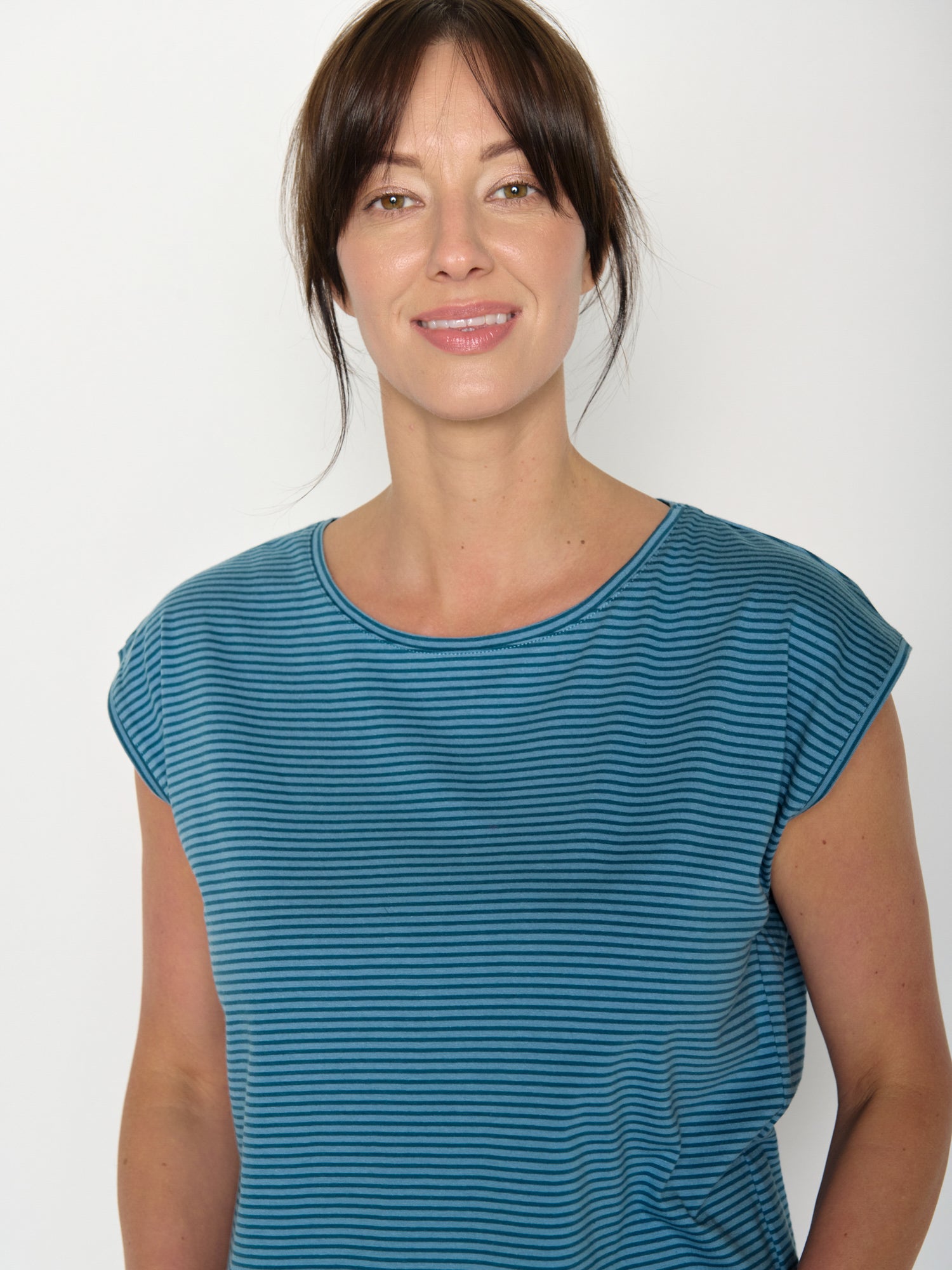 Tide Stripes: Lässiges Shirt aus LENZING™ TENCEL™ Mix für Damen [20902]