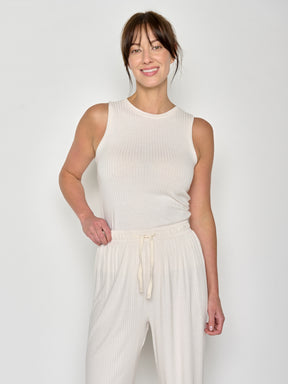 Off White: Sportliches Top aus LENZING™ TENCEL™ Mix für Damen [20906]