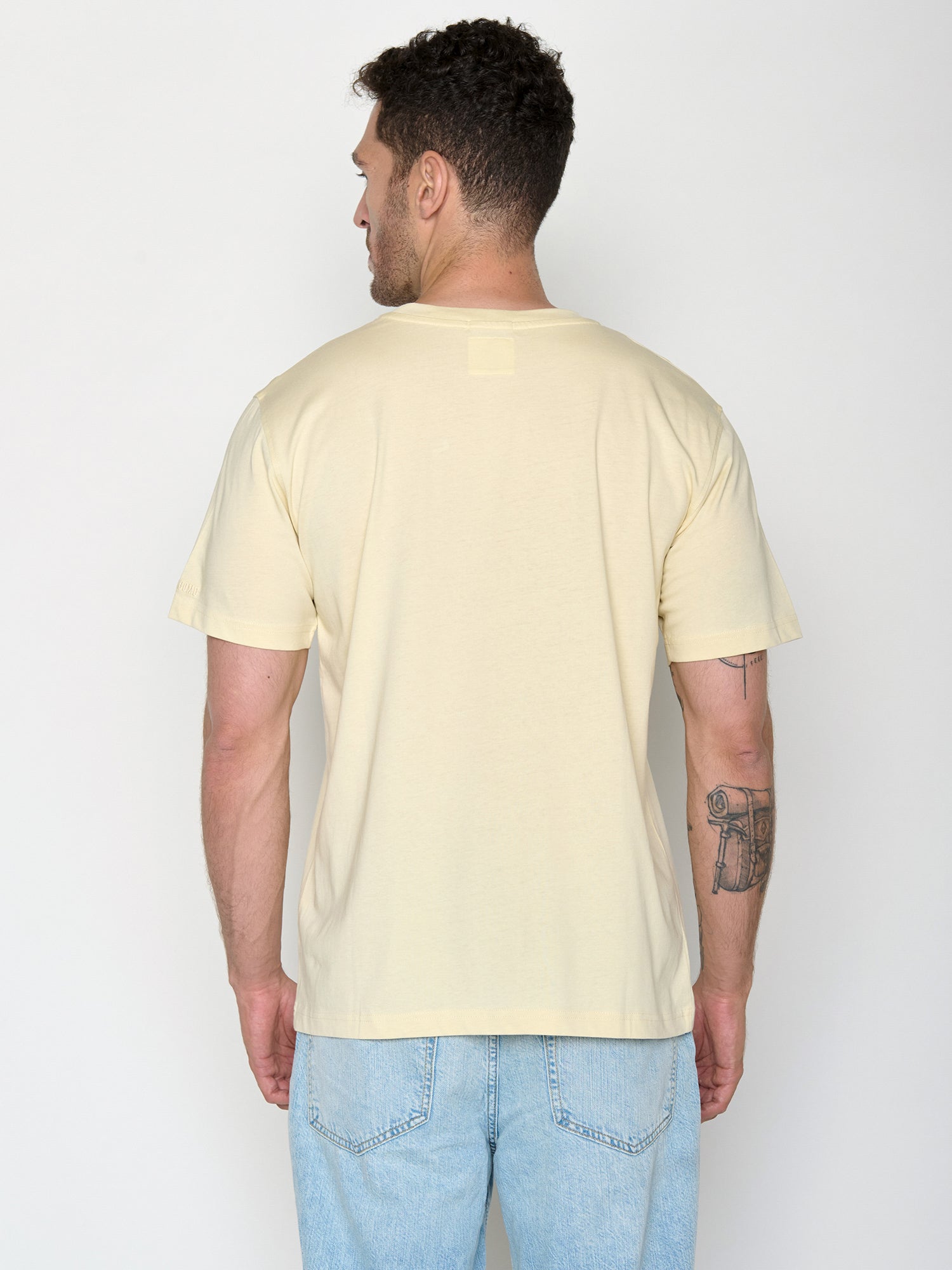 Vanilla Ice: Lässiges Oversize-T-Shirt aus Bio-Baumwolle für Herren [21490]