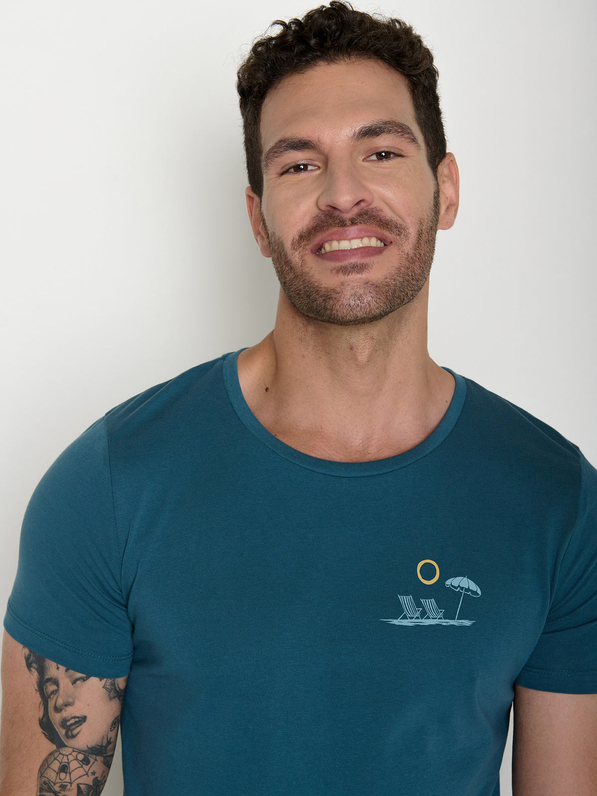 Blue Stone: Sportliches T-Shirt aus Bio-Baumwolle für Herren [21493]