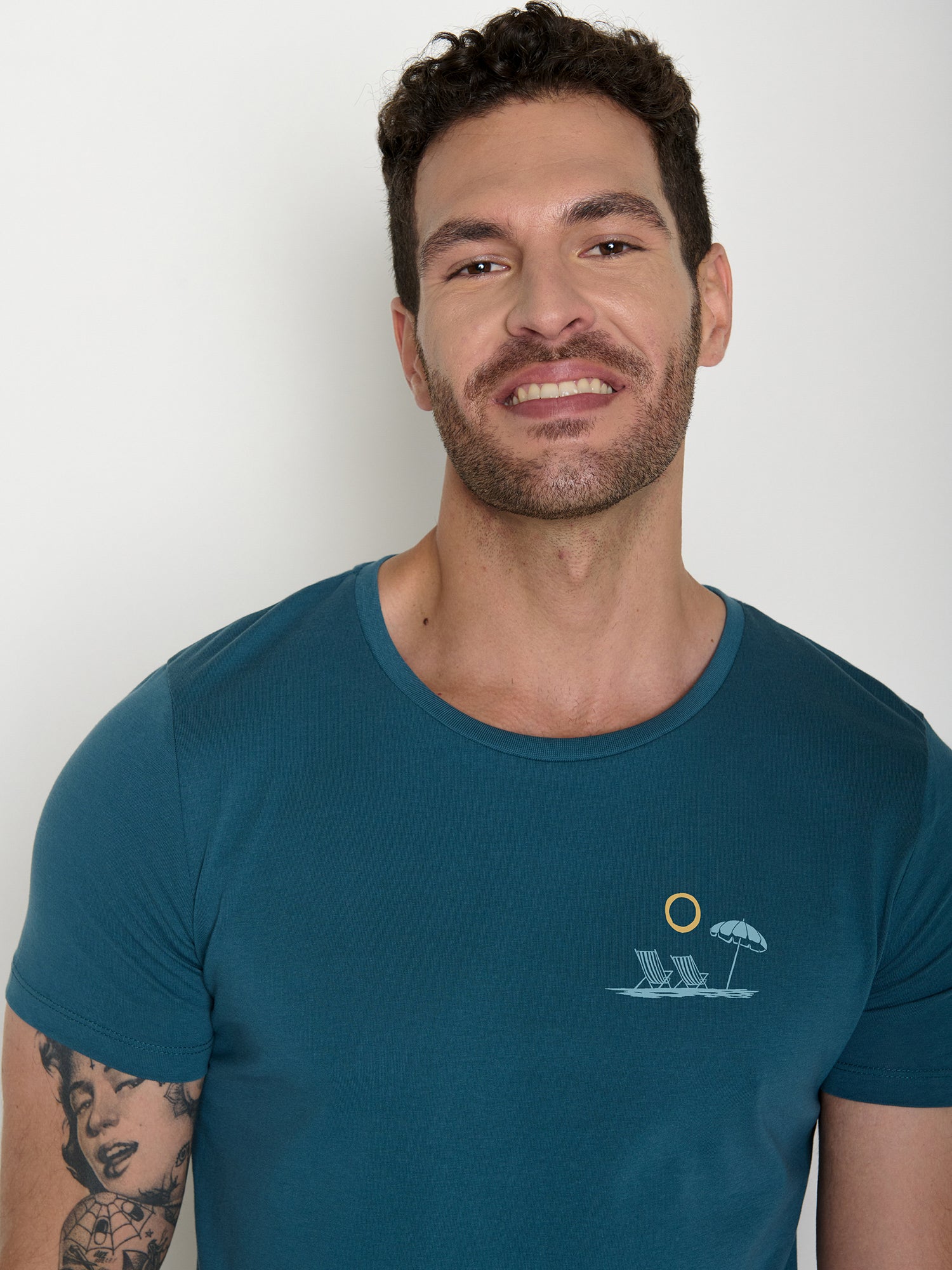 Blue Stone: Sportliches T-Shirt aus Bio-Baumwolle für Herren [21493]