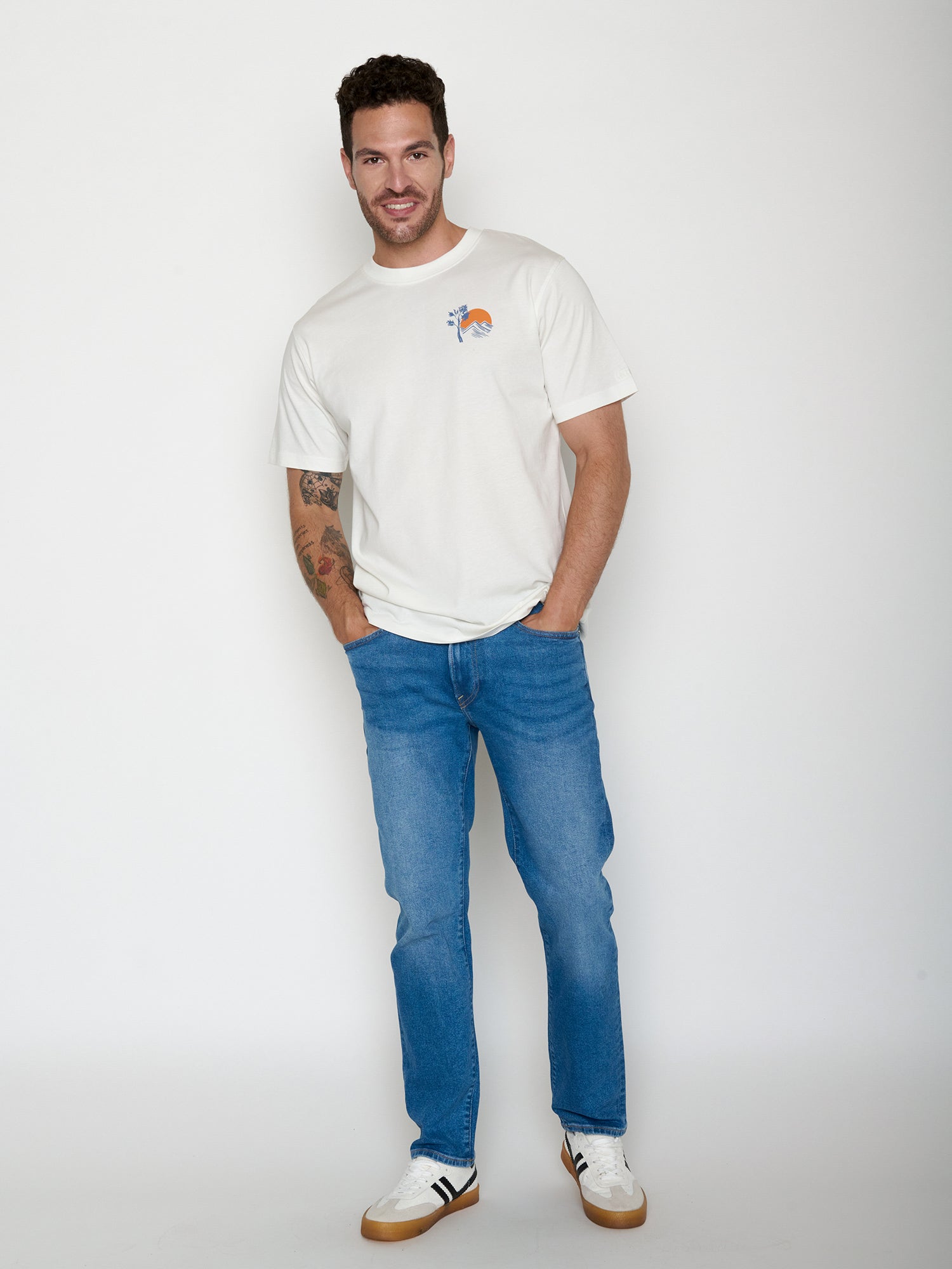 Moonstone: Lässiges Oversize-T-Shirt aus Bio-Baumwolle für Herren [21505]