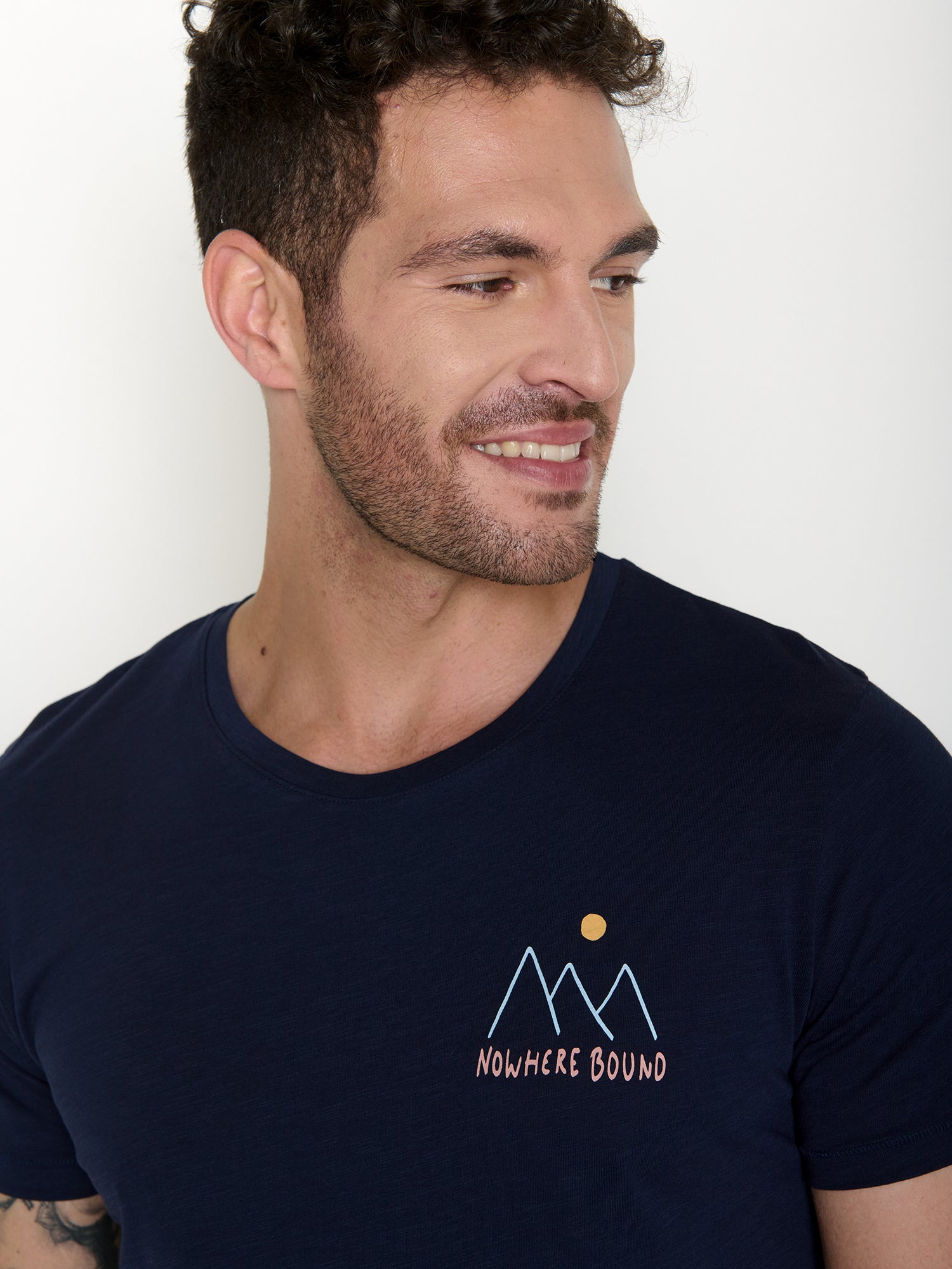 Navy: Sportliches T-Shirt aus Bio-Baumwolle für Herren [21545]