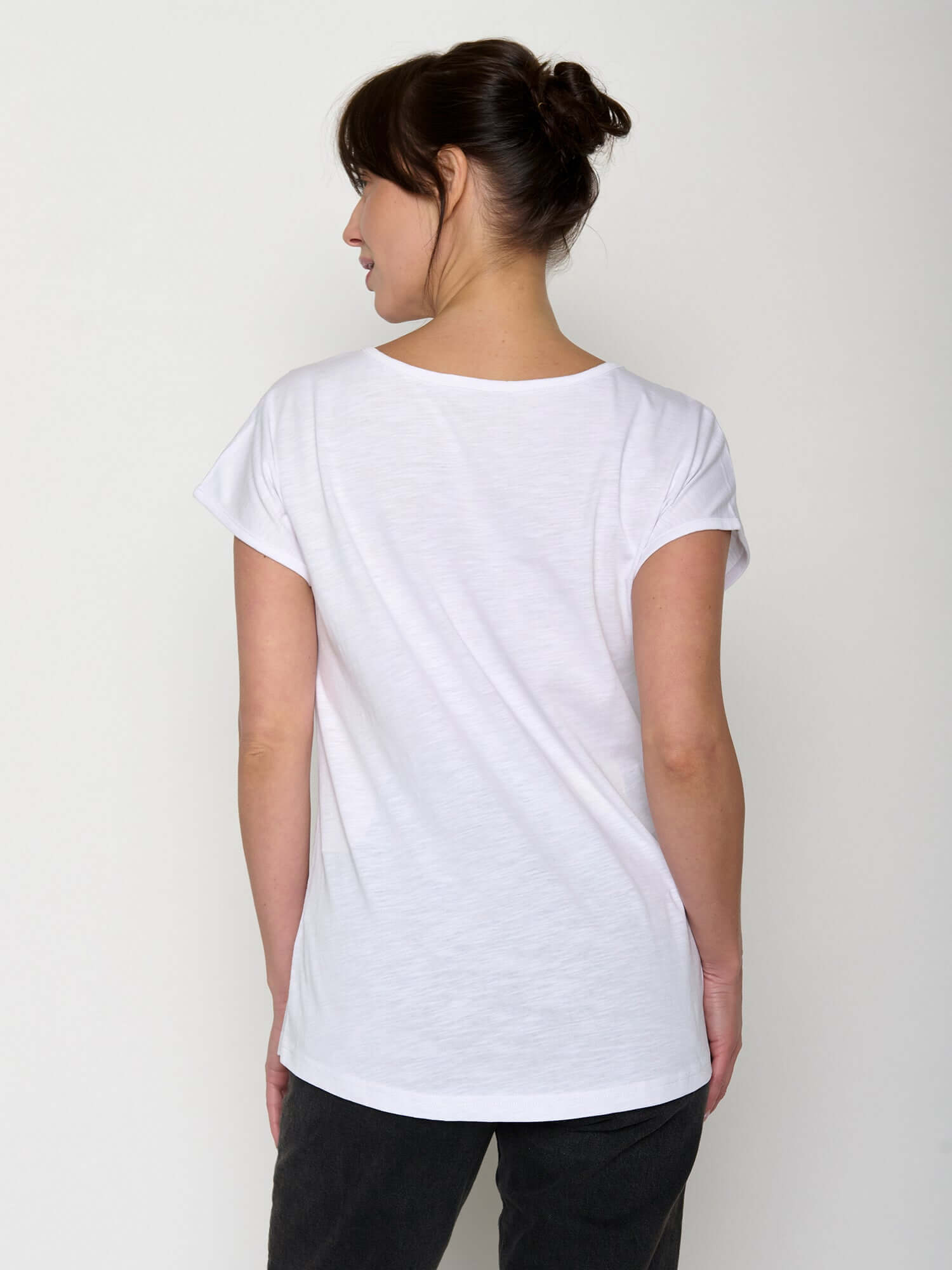 White: Lässiges T-Shirt aus Bio-Baumwolle für Damen [21559]