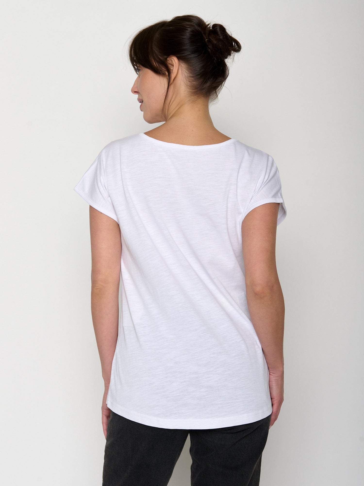White: Lässiges T-Shirt aus Bio-Baumwolle für Damen [21559]