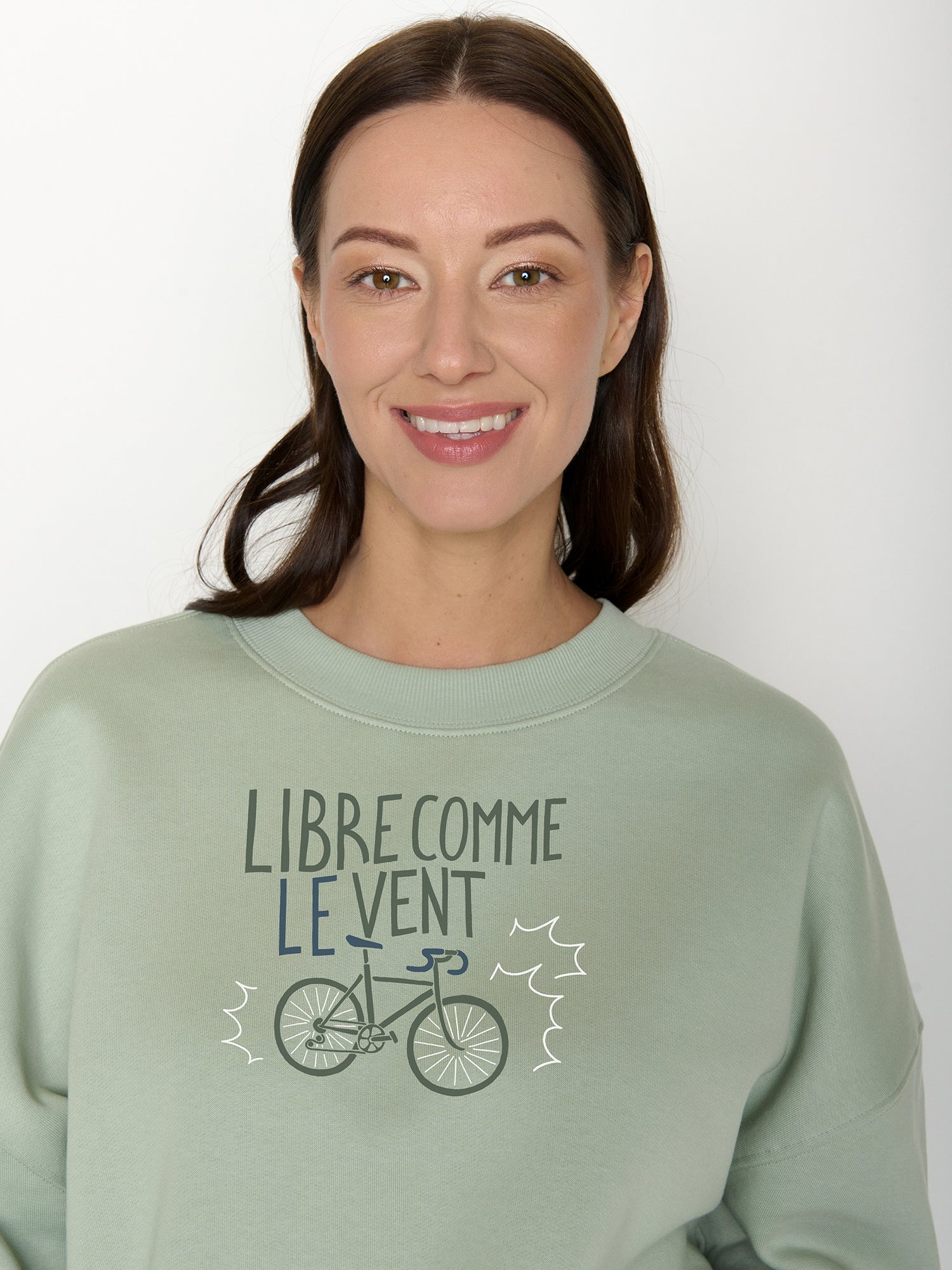 Muted Mint: Lässiges Sweatshirt aus Bio-Baumwolle für Damen [21578]