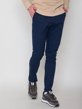 Navy: Gemütliche Chino aus Bio-Baumwoll Mix für Herren [21711]