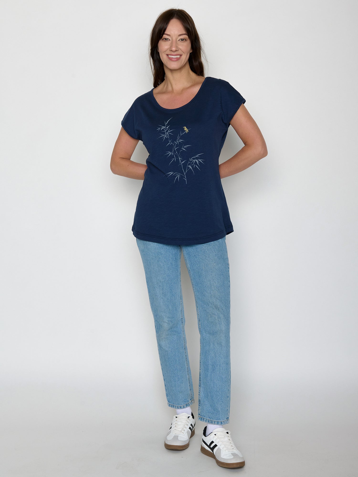 Navy: Lässiges T-Shirt aus Bio-Baumwolle für Damen [21976]