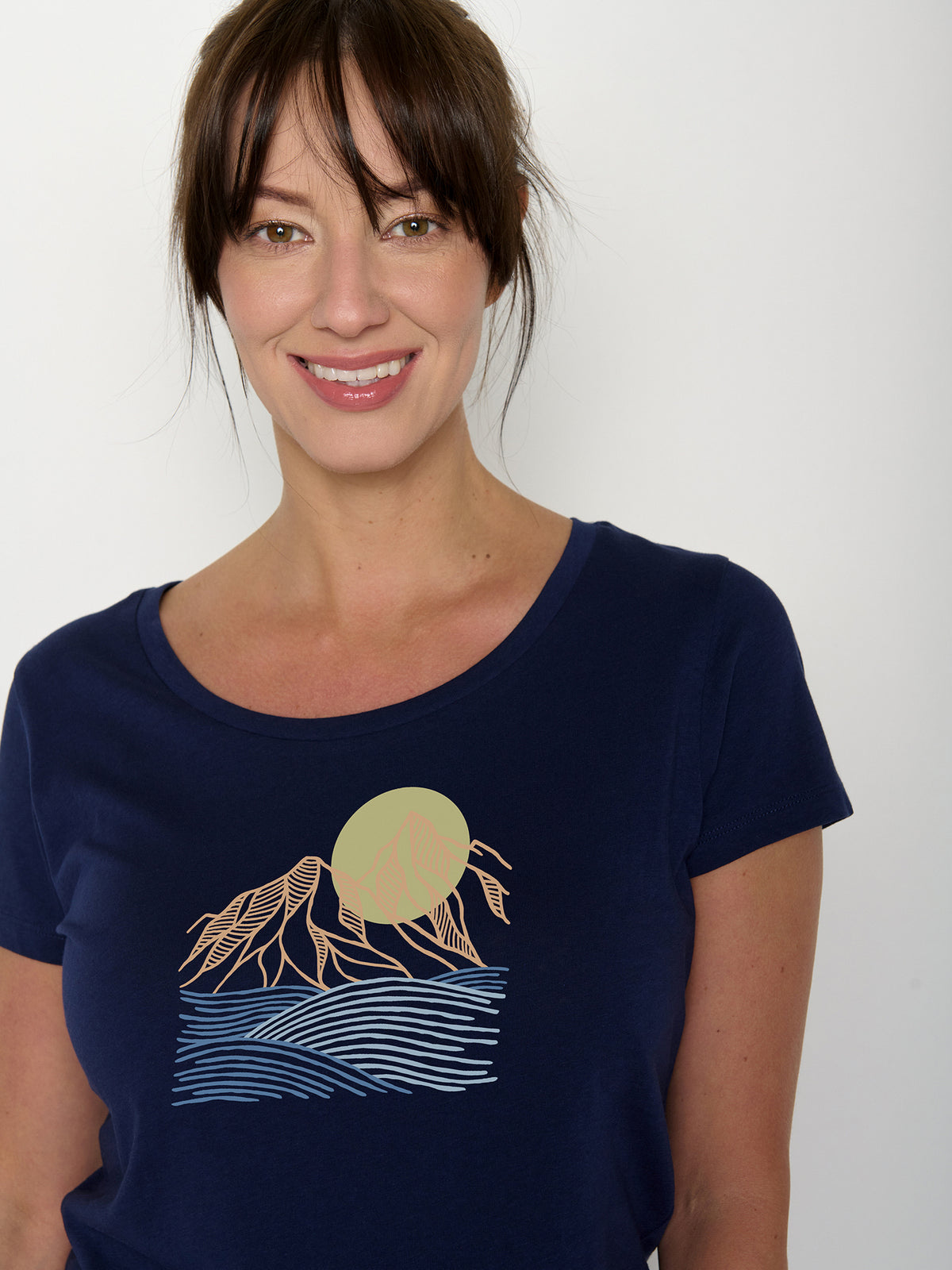 Navy: Sportliches T-Shirt aus Bio-Baumwolle für Damen [21987]