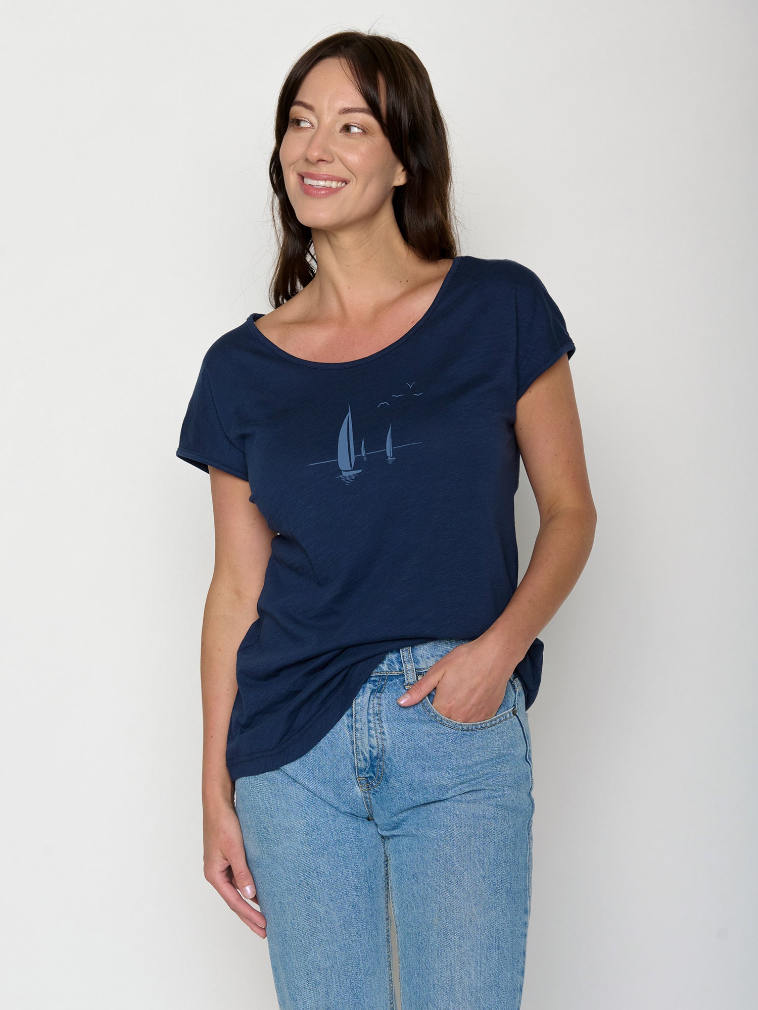 Navy: Lässiges T-Shirt aus Bio-Baumwolle für Damen [22007]