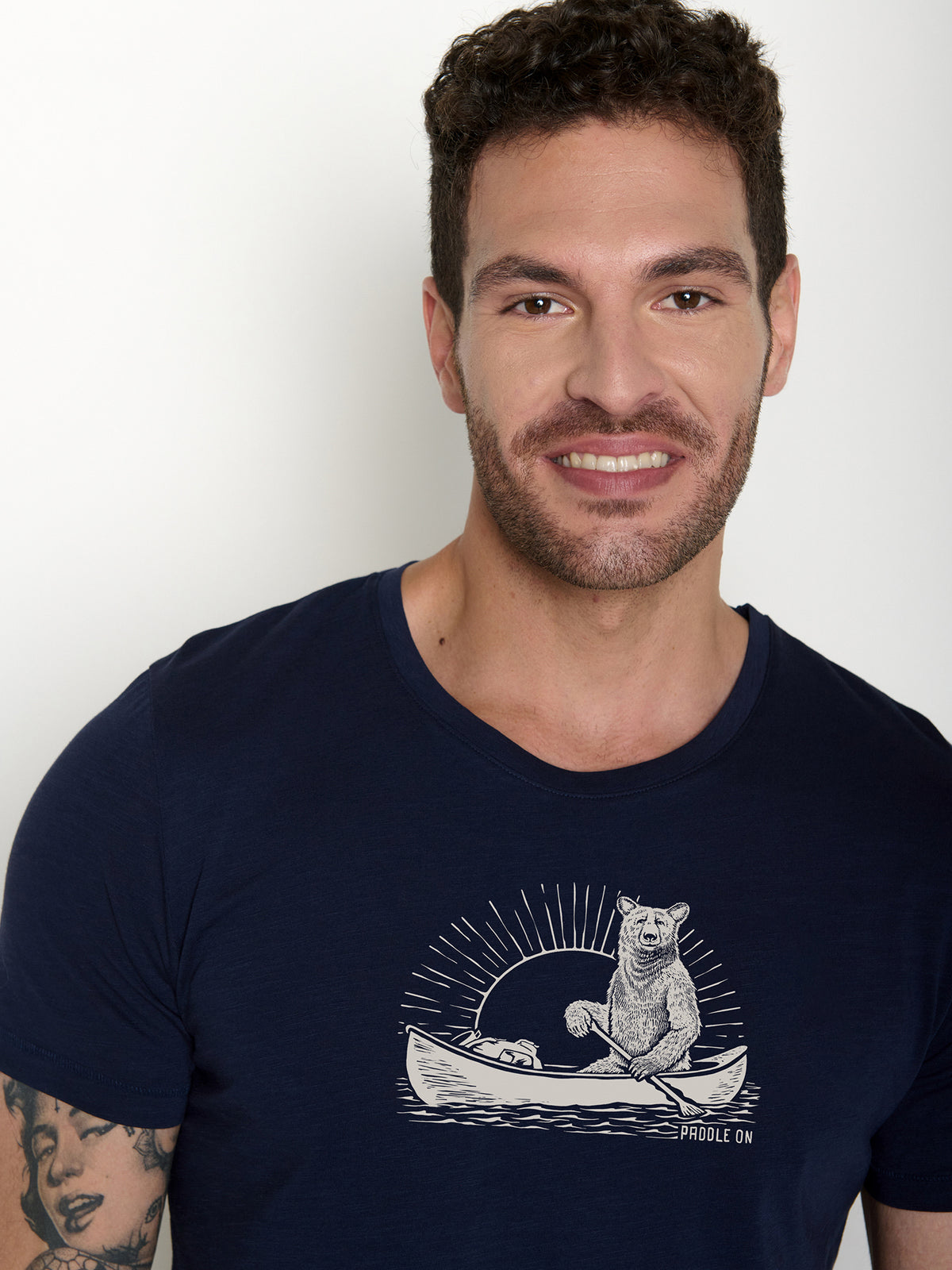 Navy: Sportliches T-Shirt aus Bio-Baumwolle für Herren [22045]