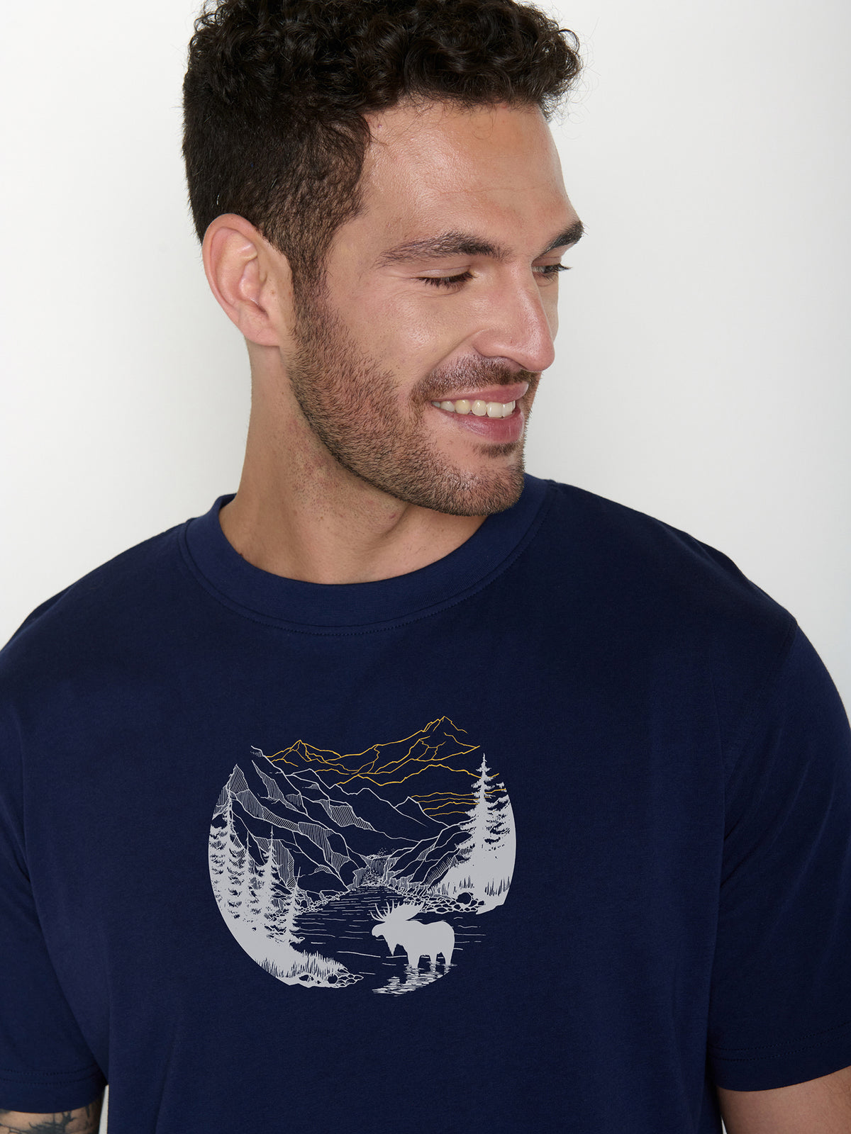 Navy: Lässiges Oversize-T-Shirt aus Bio-Baumwolle für Herren [22099]