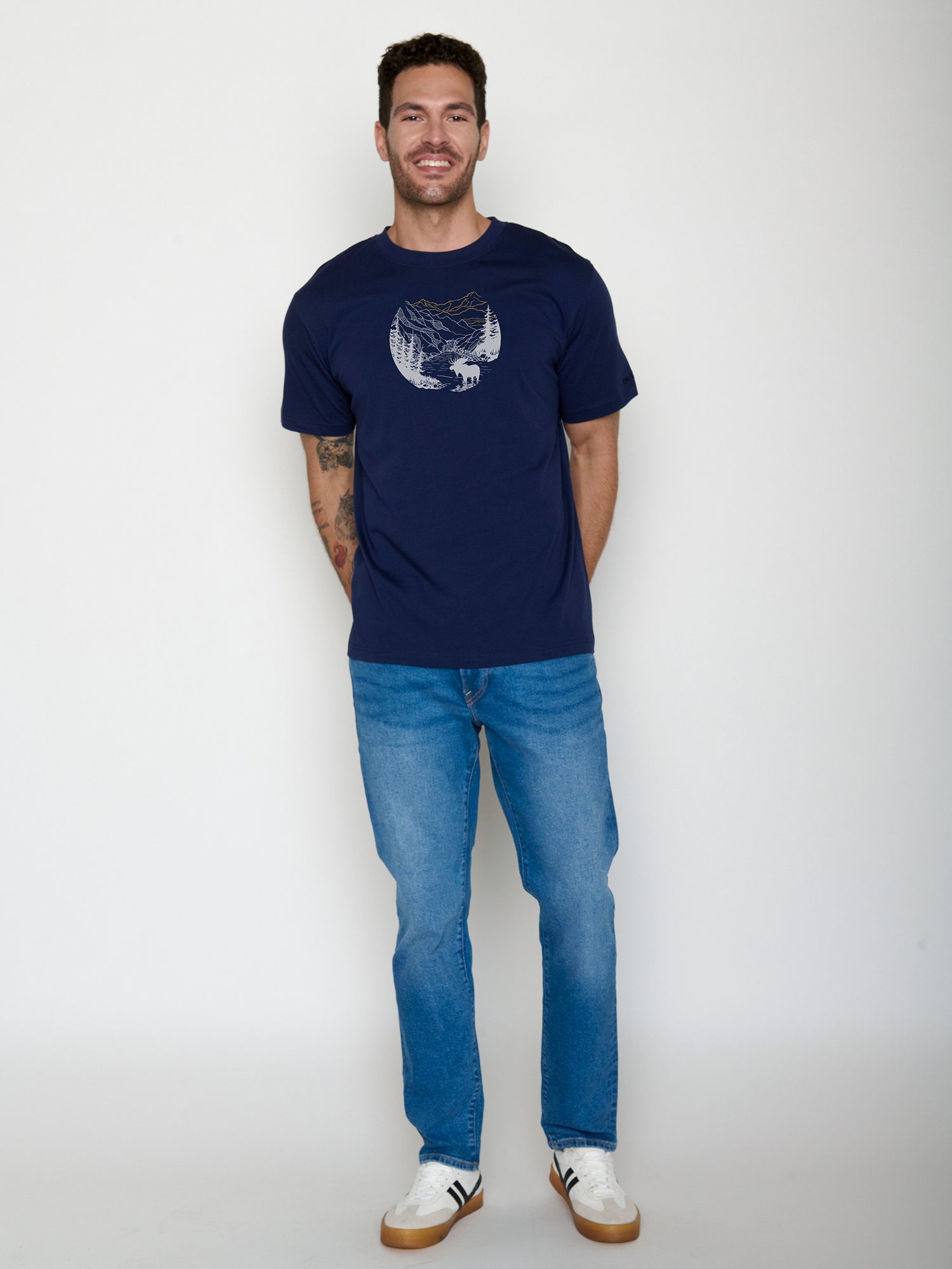 Navy: Lässiges Oversize-T-Shirt aus Bio-Baumwolle für Herren [22100]