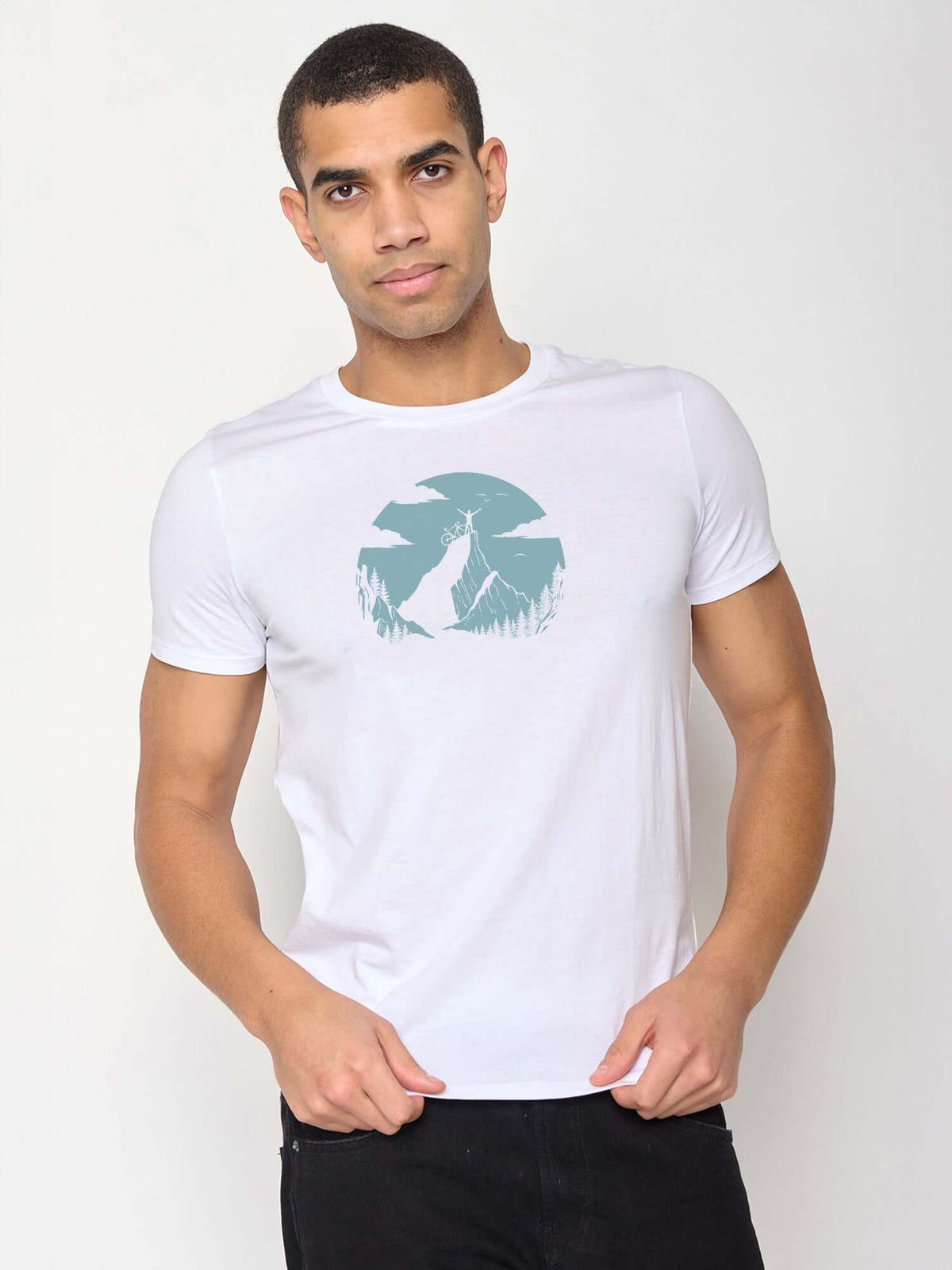 White: Sportliches T-Shirt aus Bio-Baumwolle für Herren [22115]