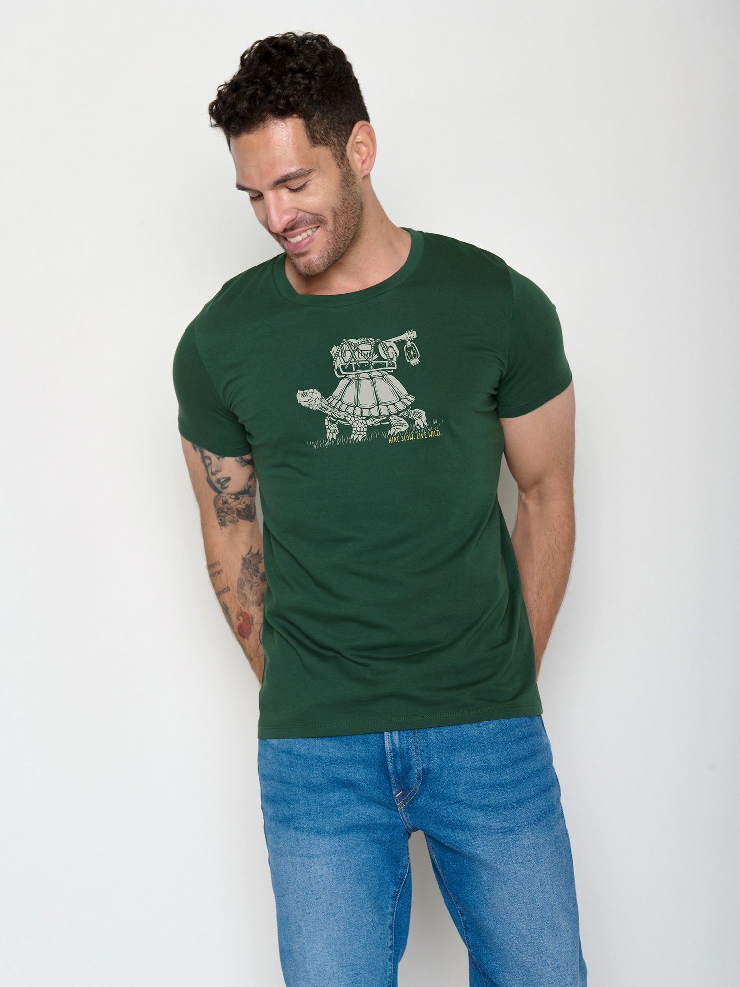 Bottle Green: Sportliches T-Shirt aus Bio-Baumwolle für Herren [22148]