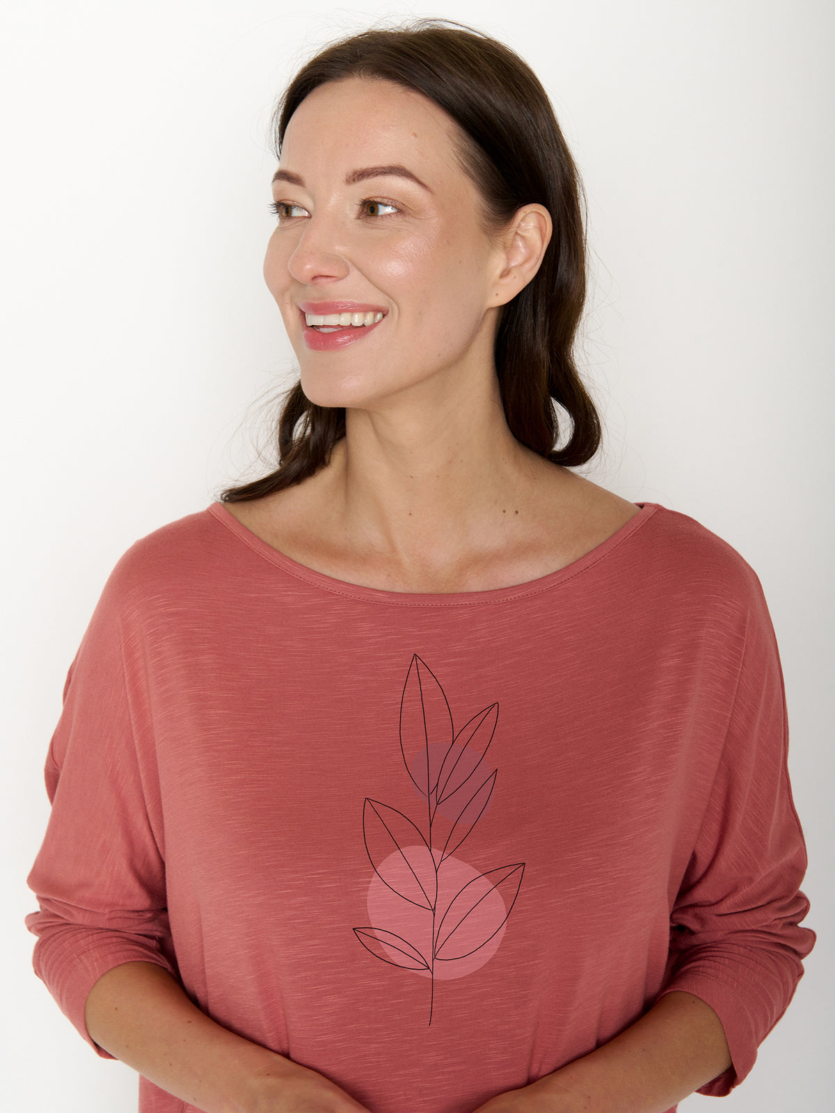 Dark Rose: Gemütliches Longsleeve aus Viskose (LENZING™ ECOVERO™) Mix für Damen [22244]