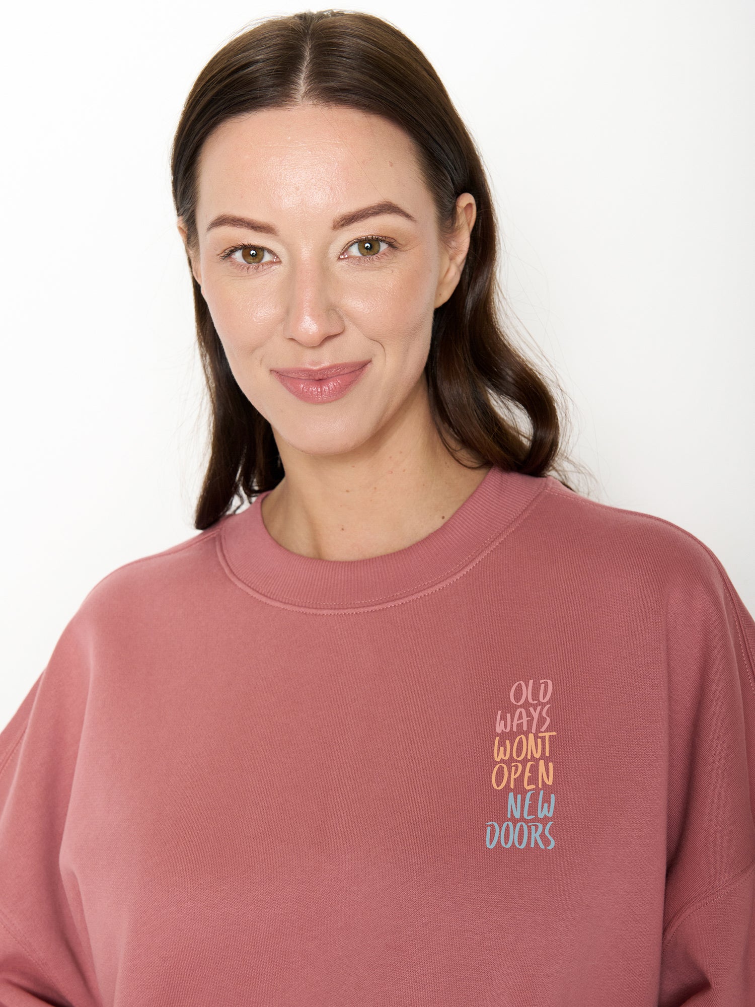 Dark Rose: Lässiges Sweatshirt aus Bio-Baumwolle für Damen [22312]