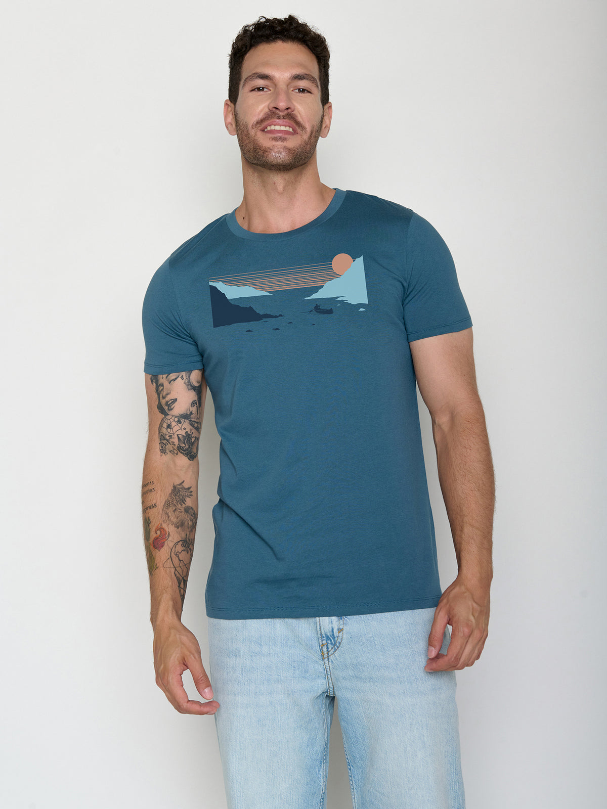 Tidal Blue: Sportliches T-Shirt aus Bio-Baumwolle für Herren [22415]