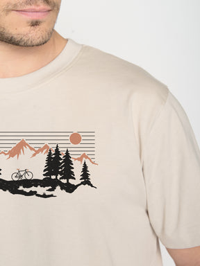 Off White: Lässiges T-Shirt aus Bio-Baumwolle für Herren [22770]