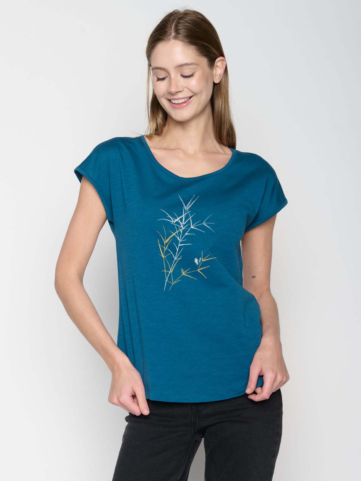 Rich Blue: Lässiges T-Shirt aus Bio-Baumwolle für Damen [22908]