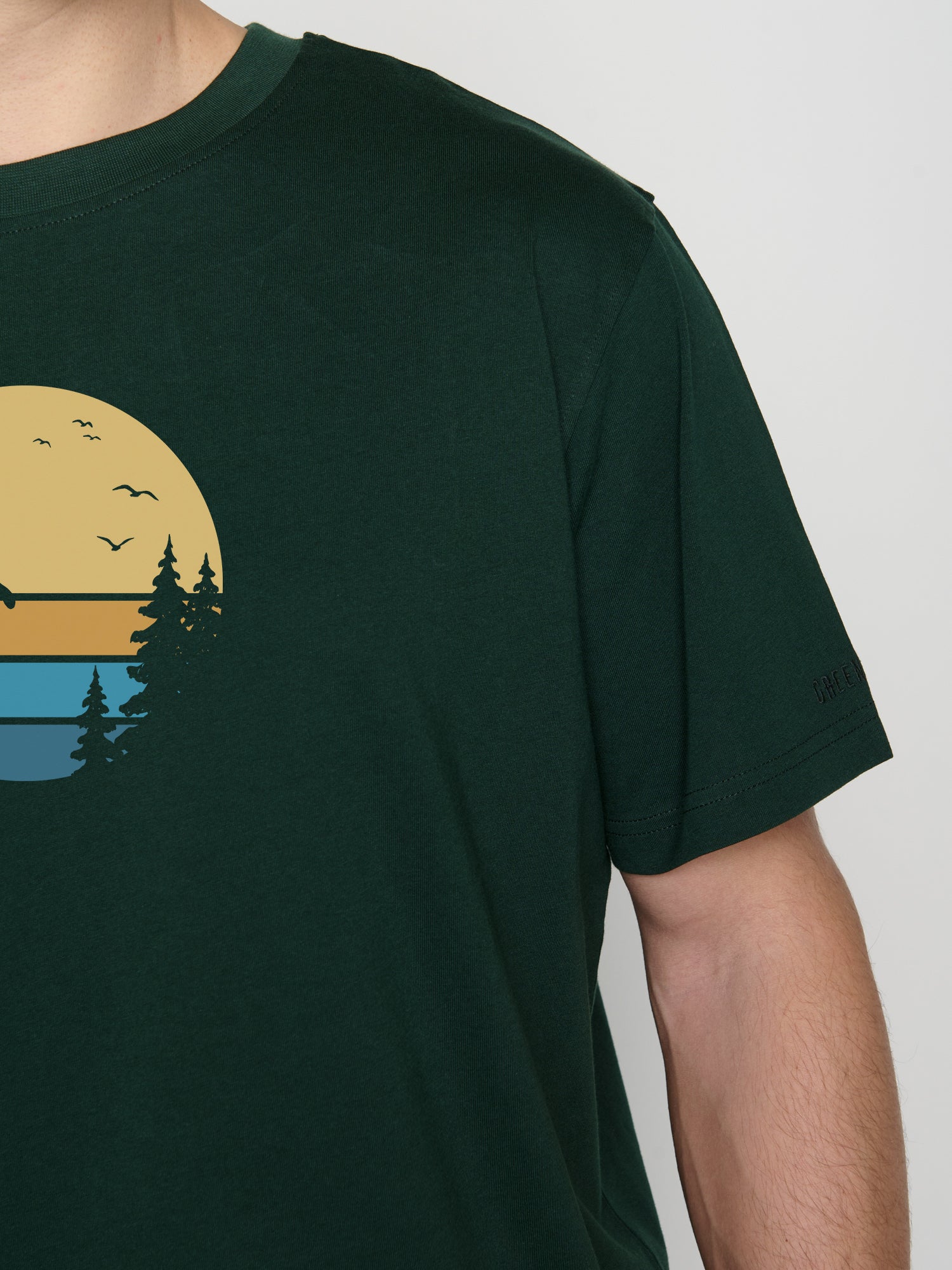 Dark Forest: Lässiges Oversize-T-Shirt aus Bio-Baumwolle für Herren [22951]