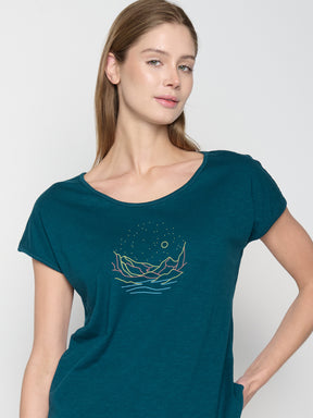 Petrol Green: Lässiges T-Shirt aus Bio-Baumwolle für Damen [23109]