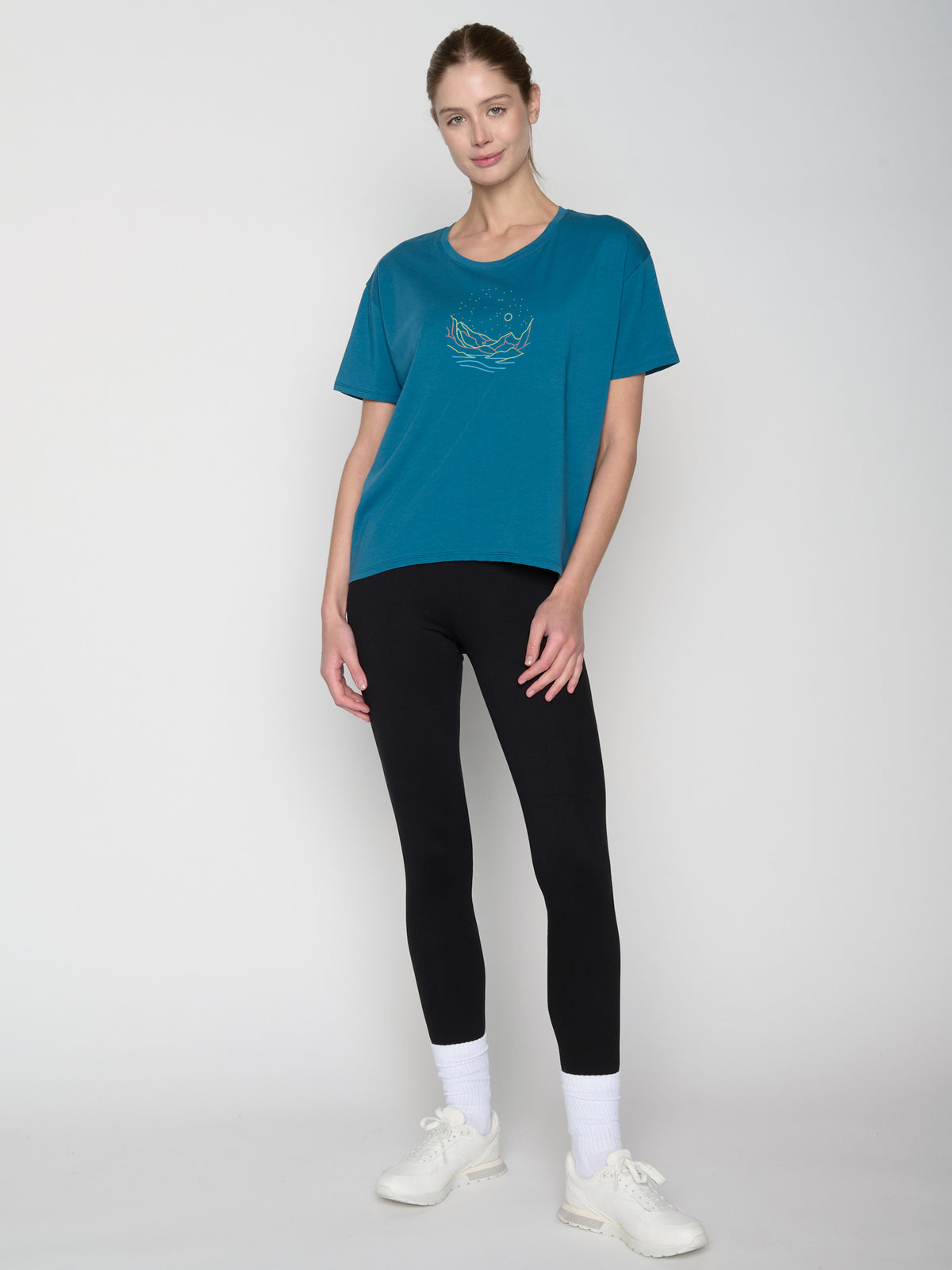 Rich Blue: Lässiges T-Shirt aus Bio-Baumwoll-Mix für Damen [23113]
