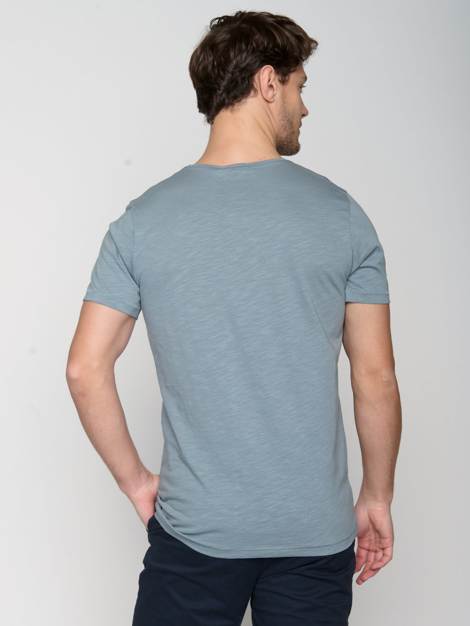 Blau:  Lässiges T-Shirt aus Bio-Baumwolle für Herren [23169]