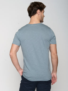 Blau:  Lässiges T-Shirt aus Bio-Baumwolle für Herren [23169]
