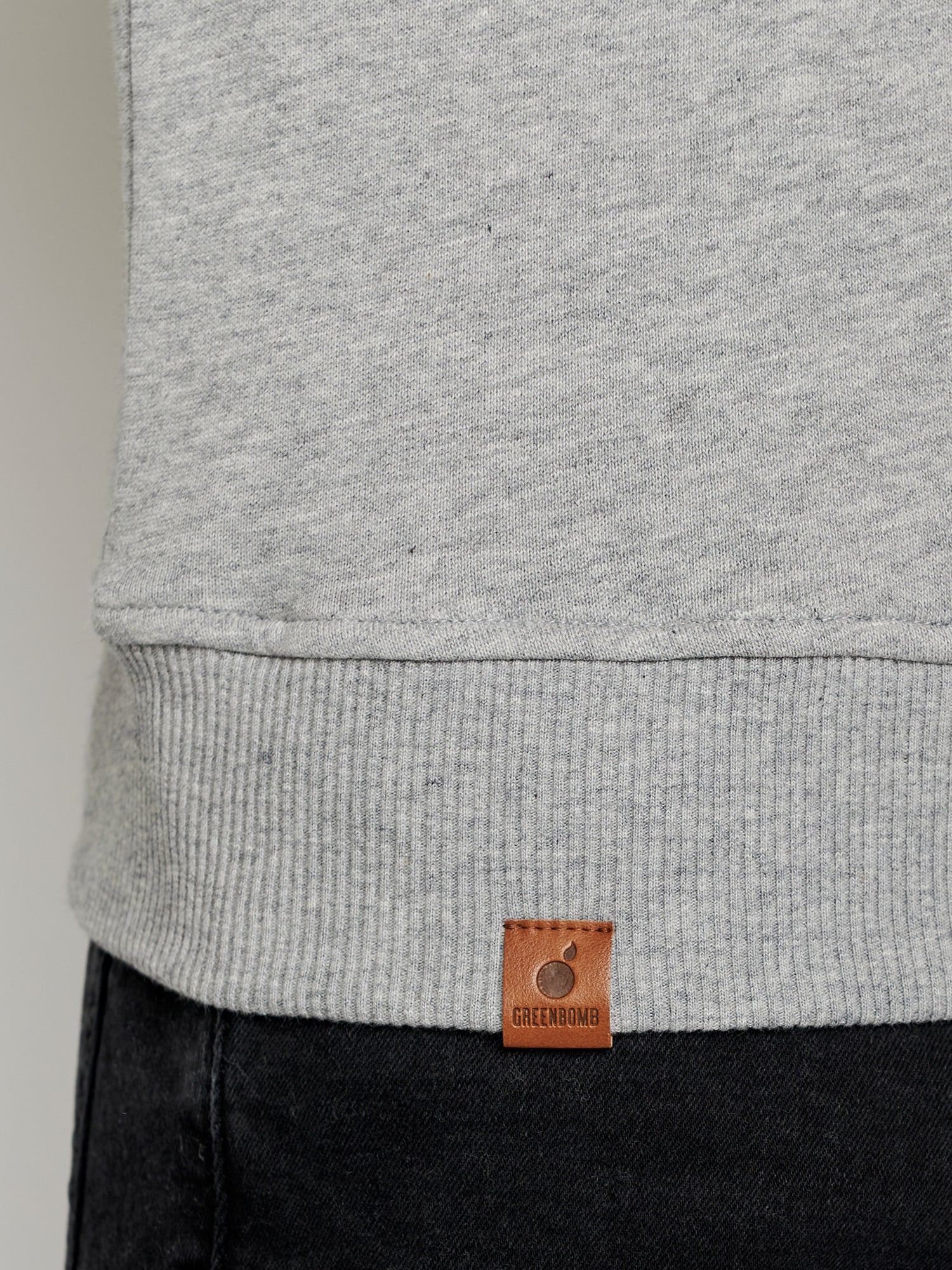 Heather Grey: Gemütliches Sweatshirt aus Bio-Baumwolle für Herren [24705]
