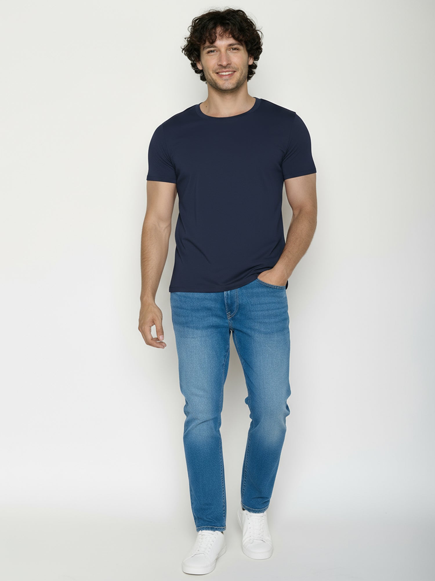Navy: Sportliches T-Shirt aus Bio-Baumwolle für Herren [24806]