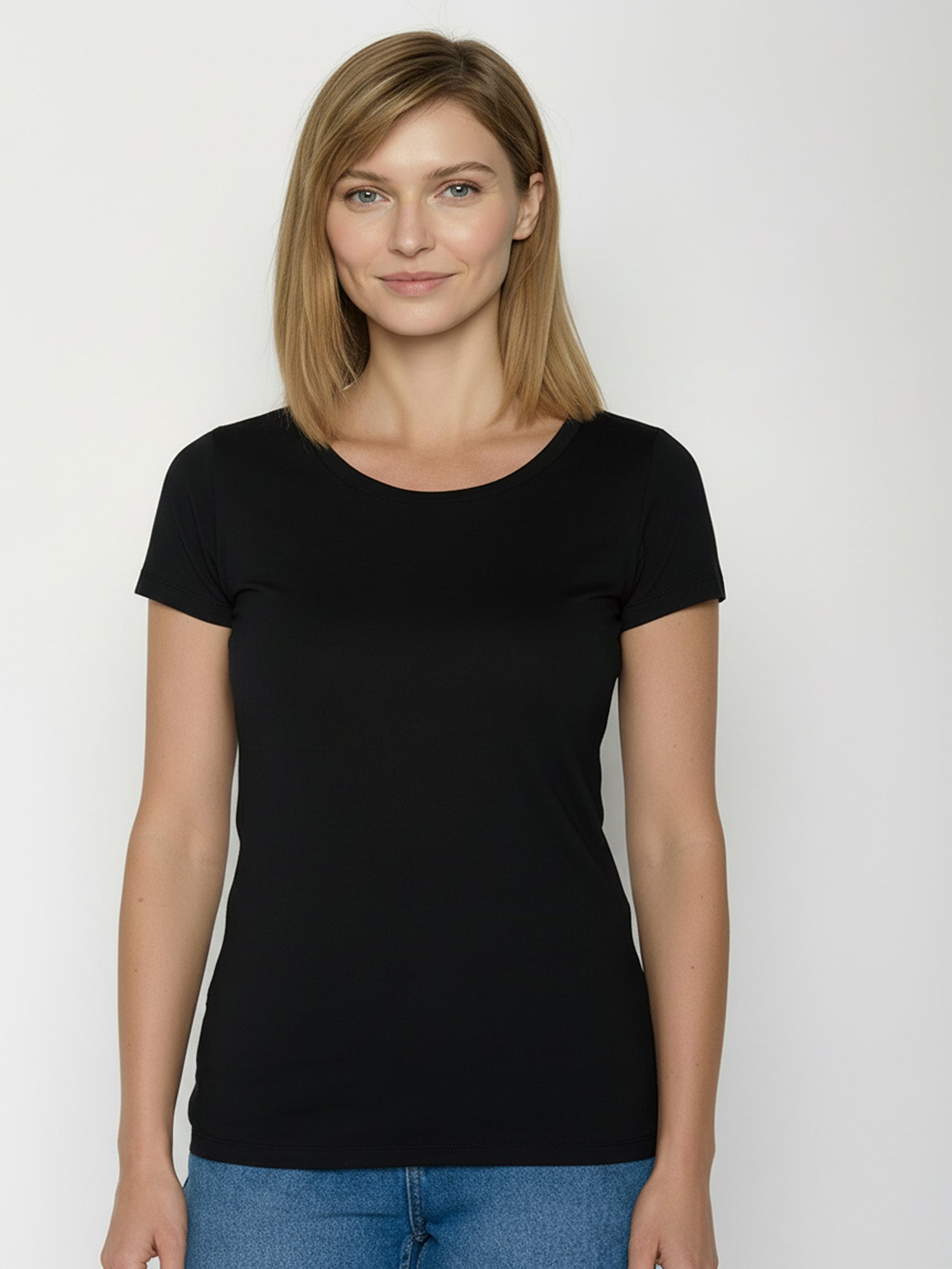 Black: Sportliches T-Shirt aus Bio-Baumwolle für Damen [24840]