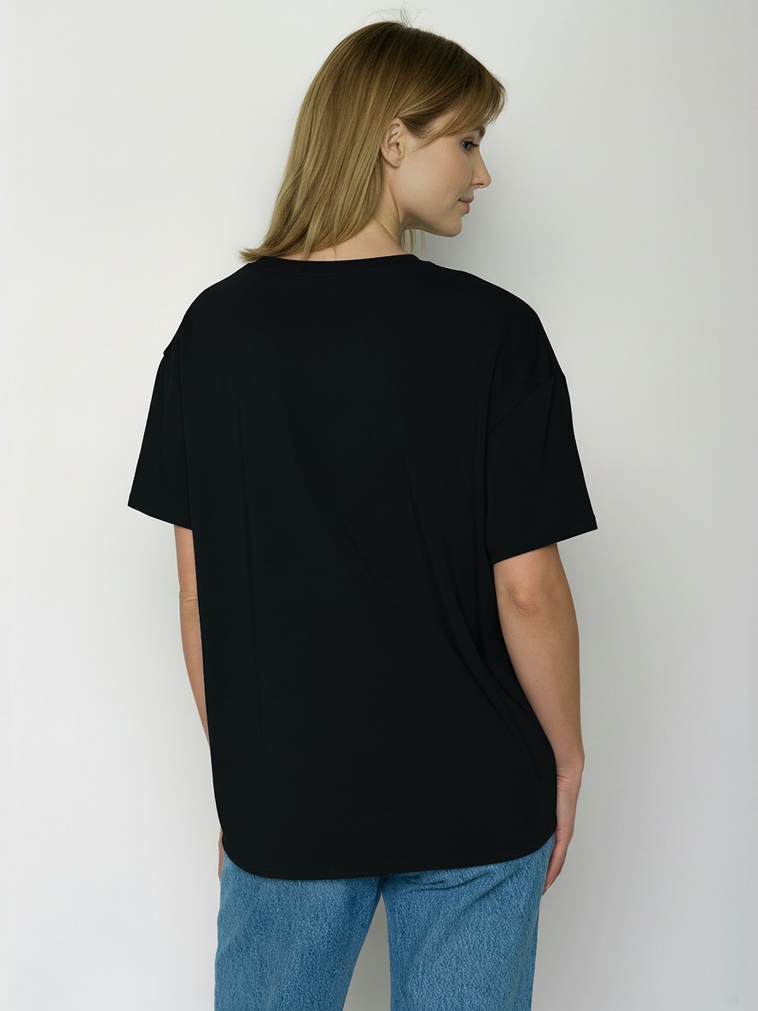Black: Lässiges T-Shirt aus Bio-Baumwoll Mix für Damen [24847]