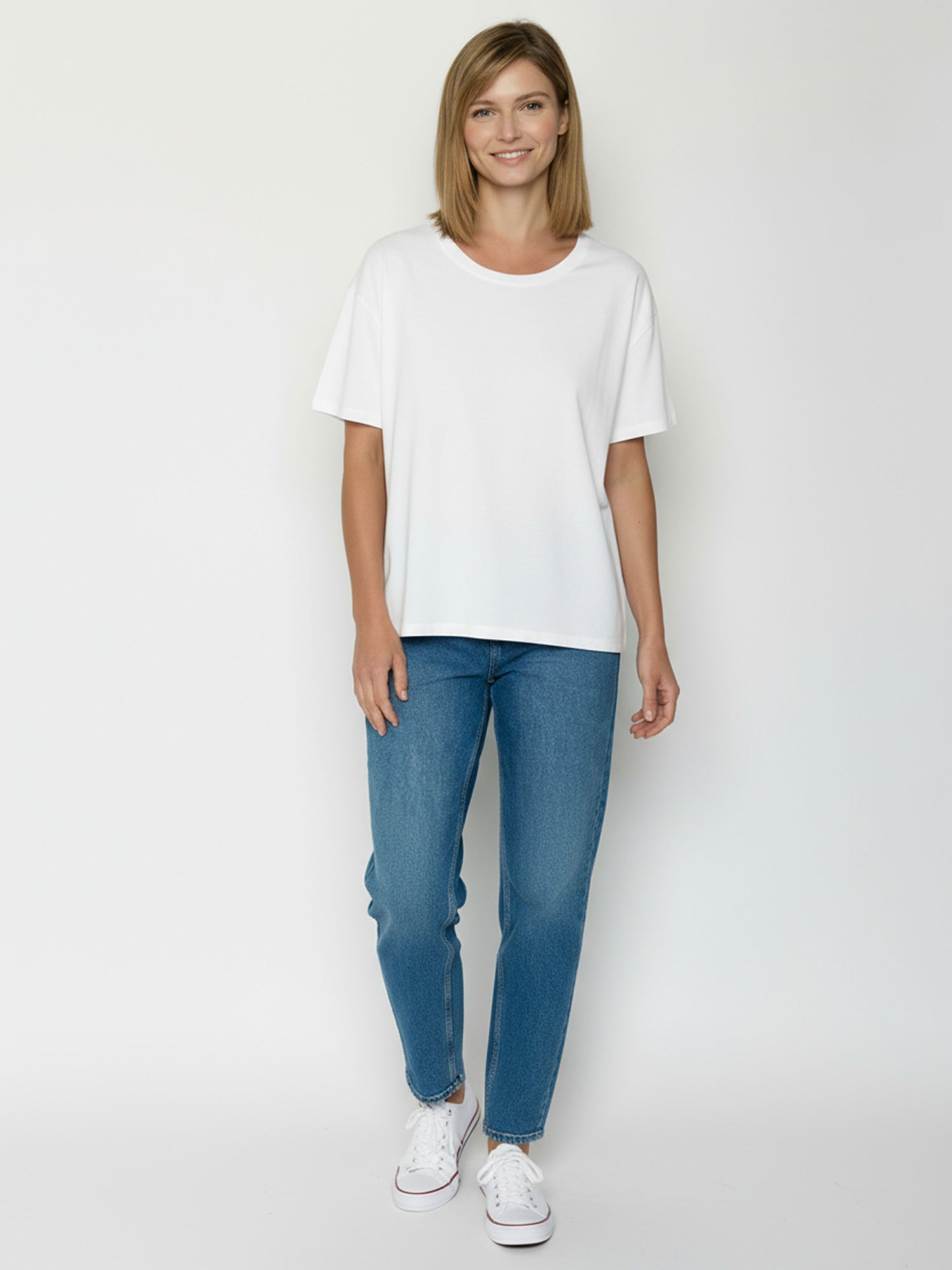White: Lässiges T-Shirt aus Bio-Baumwoll Mix für Damen [24851]
