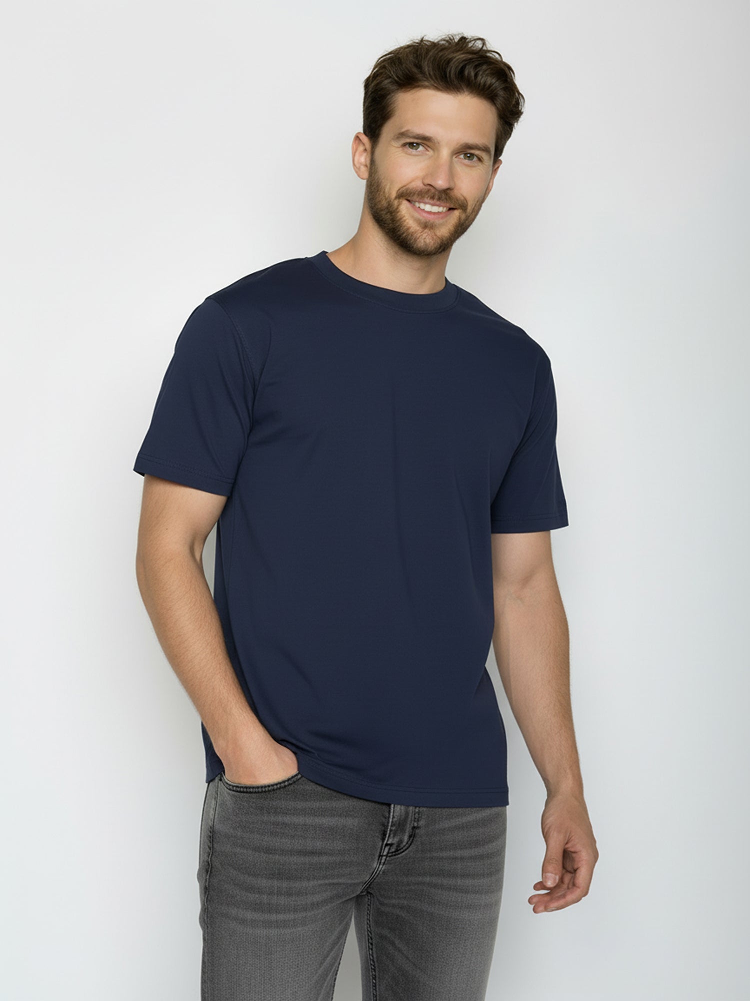 Navy: Lässiges T-Shirt aus Bio-Baumwolle für Herren [24894]