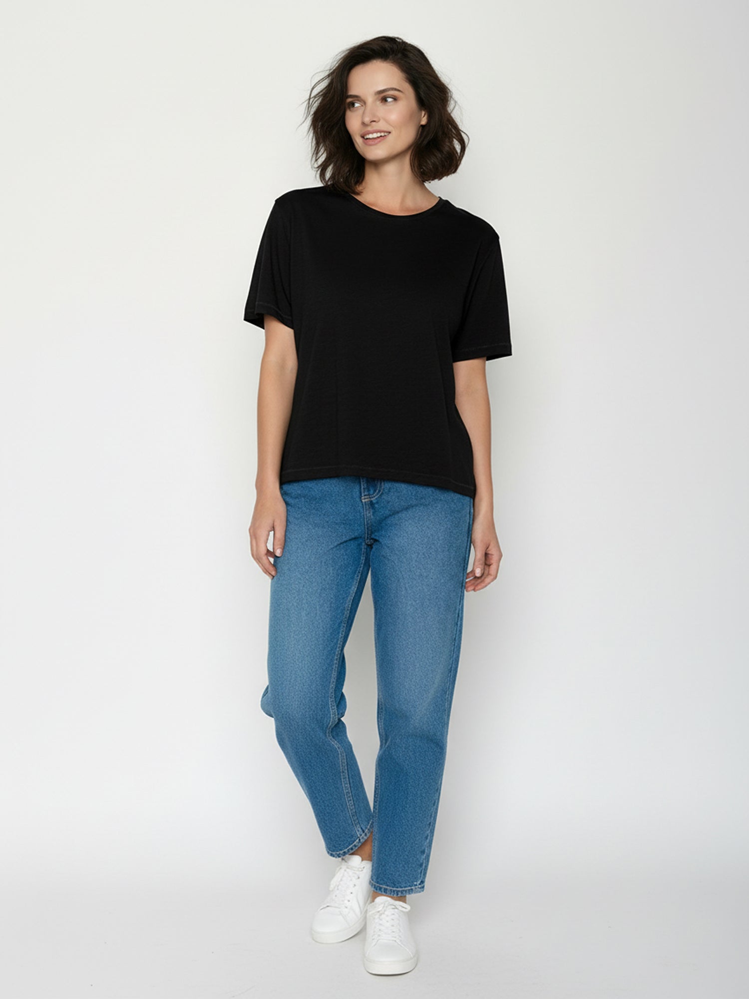 Black: Kastiges T-Shirt aus Bio-Baumwolle für Damen [24906]