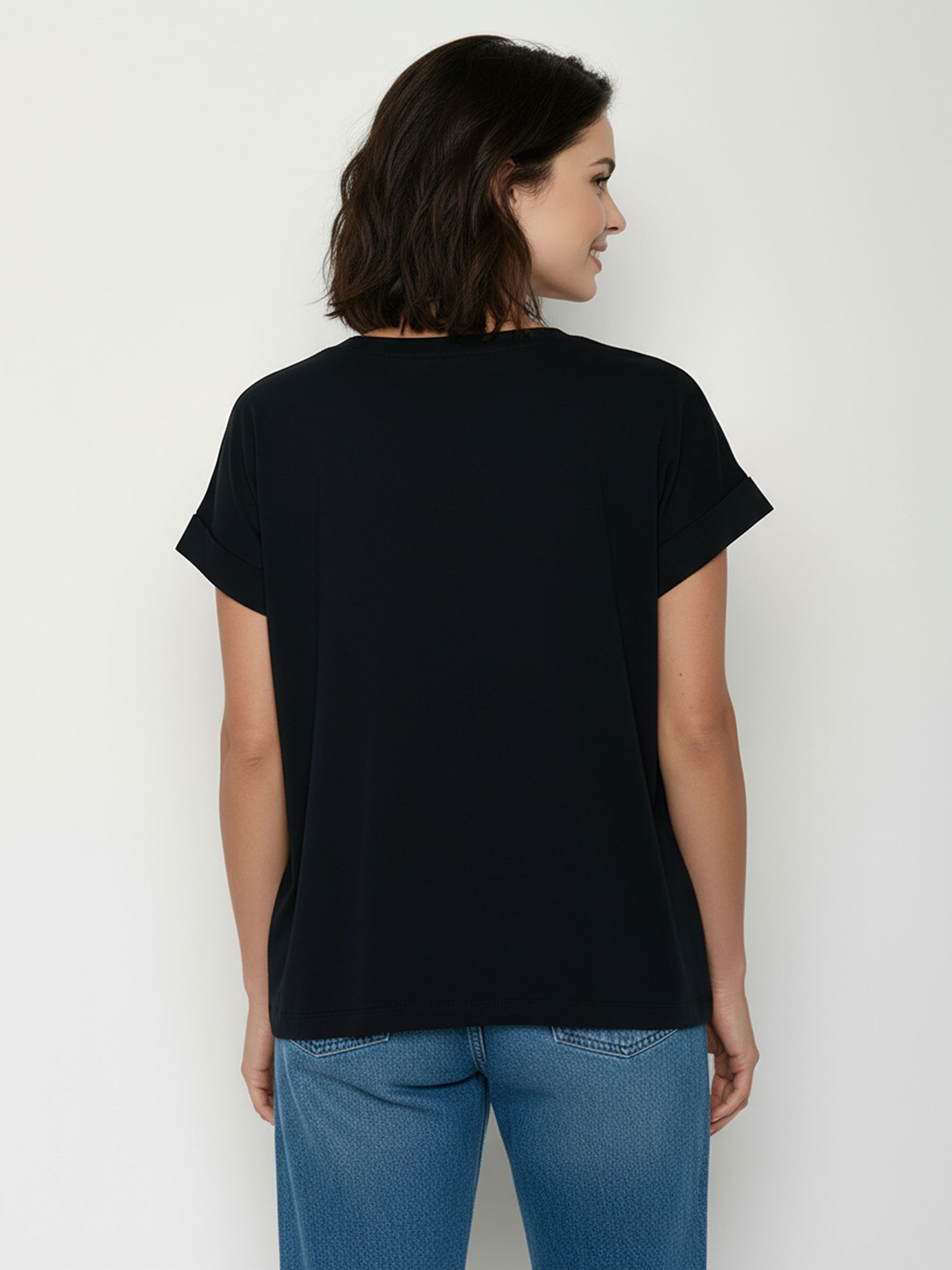 Black: Sportliches T-Shirt aus Bio-Baumwolle mit Rollup Sleeve für Damen [24918]