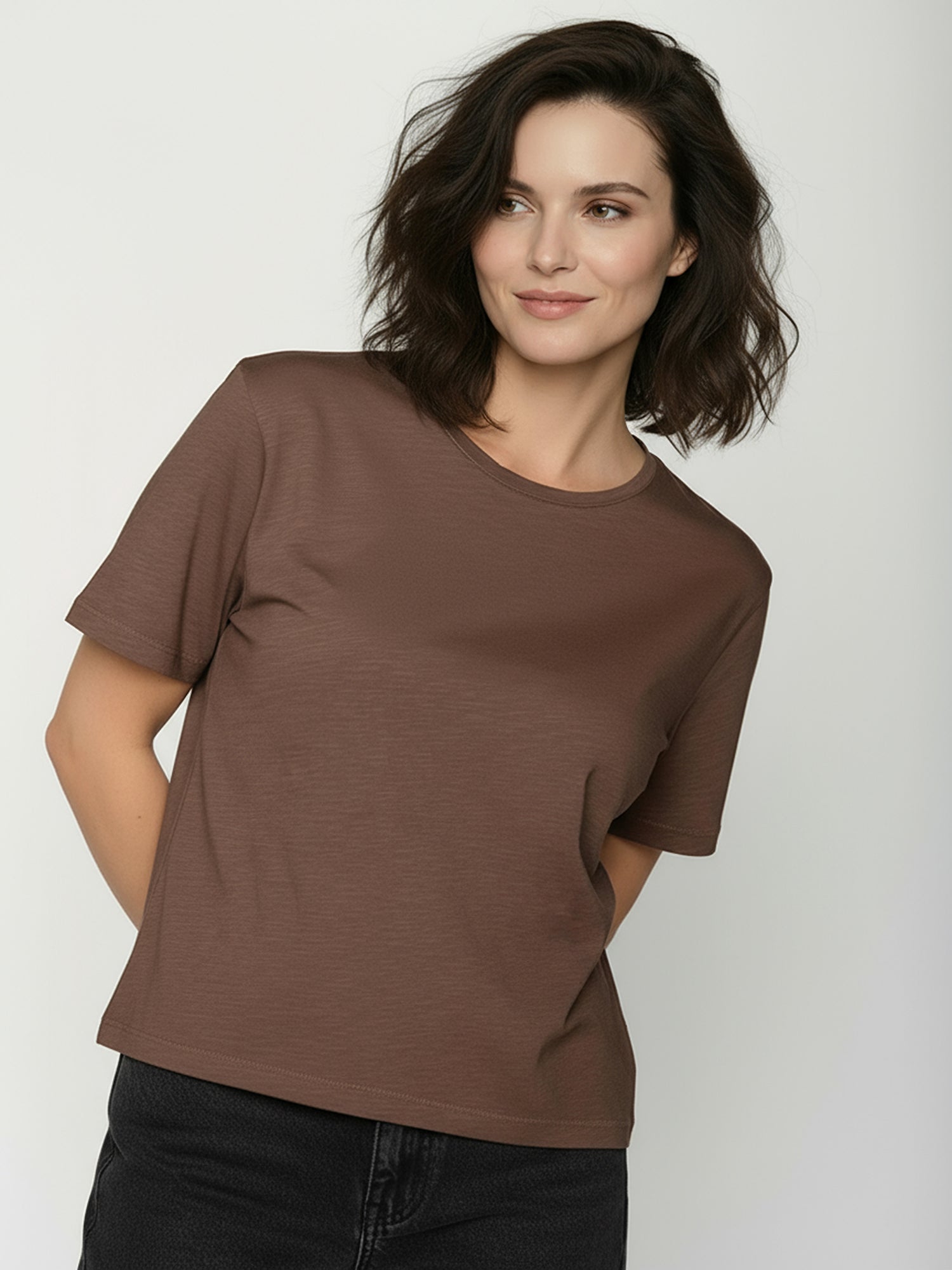 Earth Wood: Kastiges T-Shirt aus Bio-Baumwolle für Damen [25031]